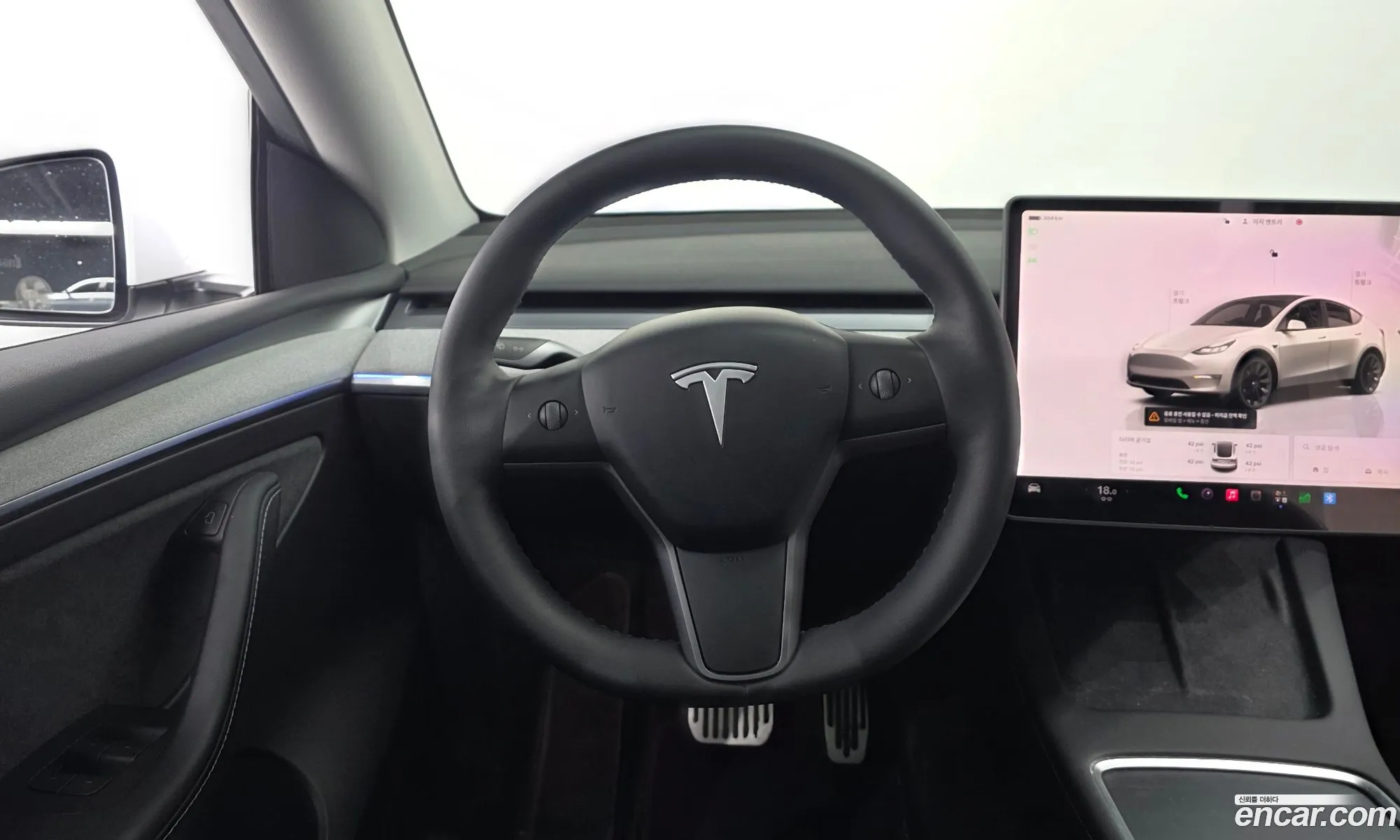 Tesla Model Y 2023 — 6