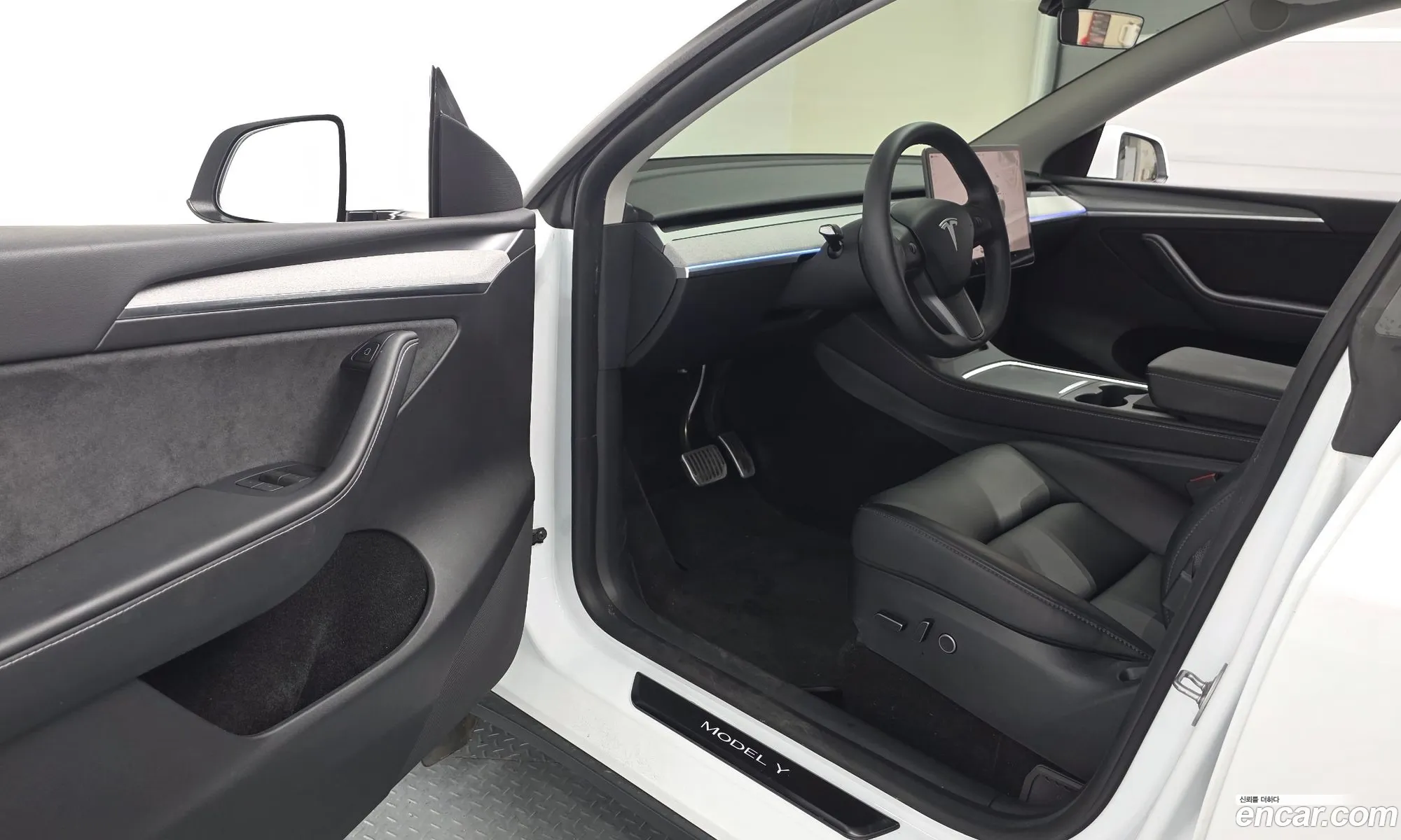 Tesla Model Y 2023 — 5