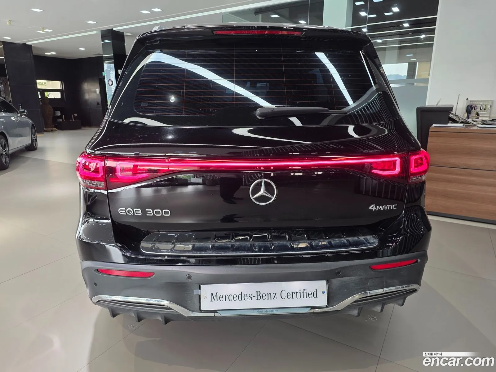 Mercedes-Benz EQB X243 2023 — 9