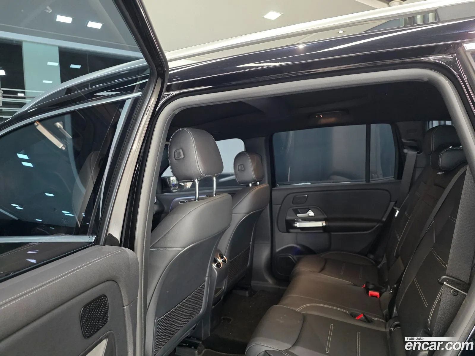 Mercedes-Benz EQB X243 2023 — 14