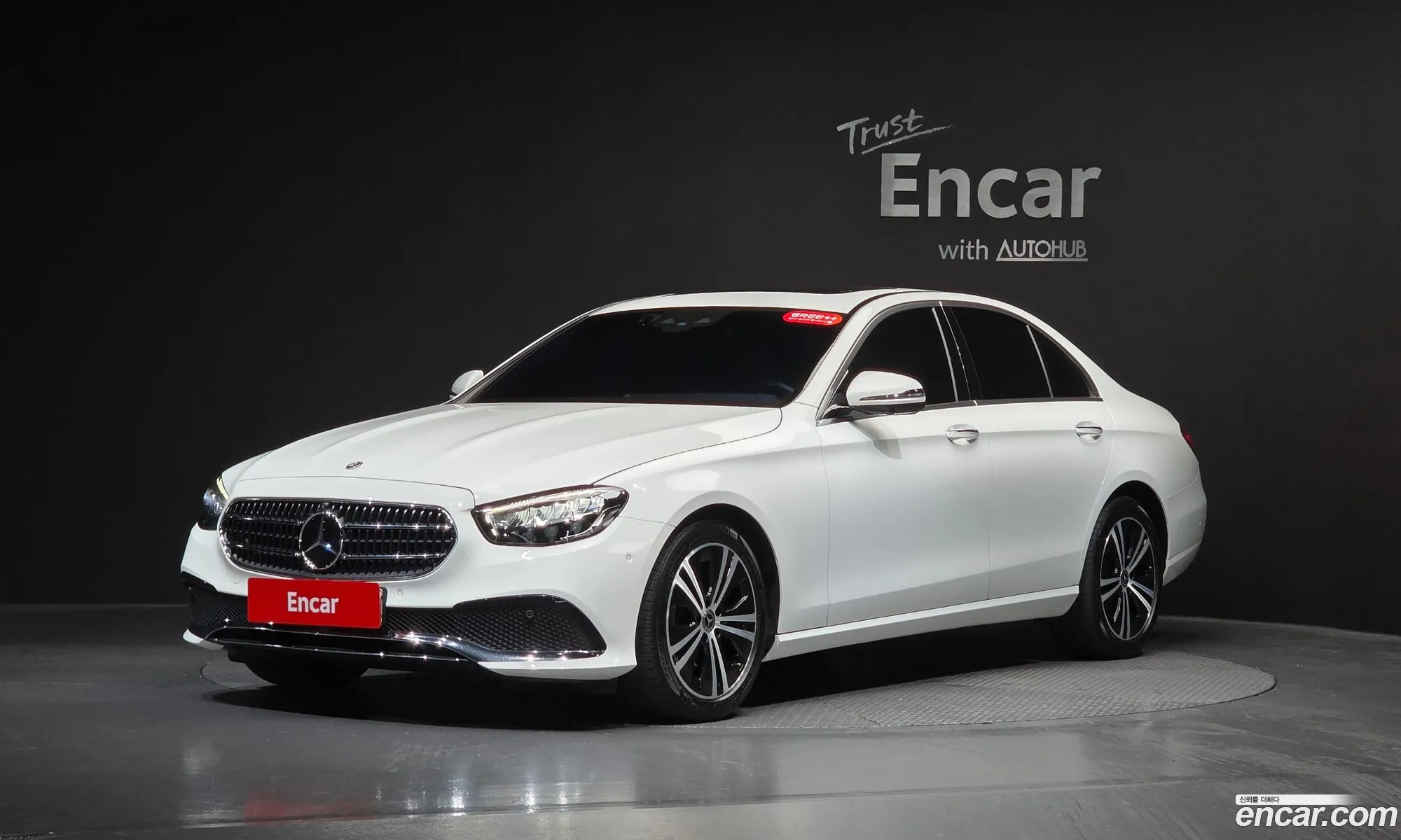 Mercedes-Benz E-Class W213 2022 — 23