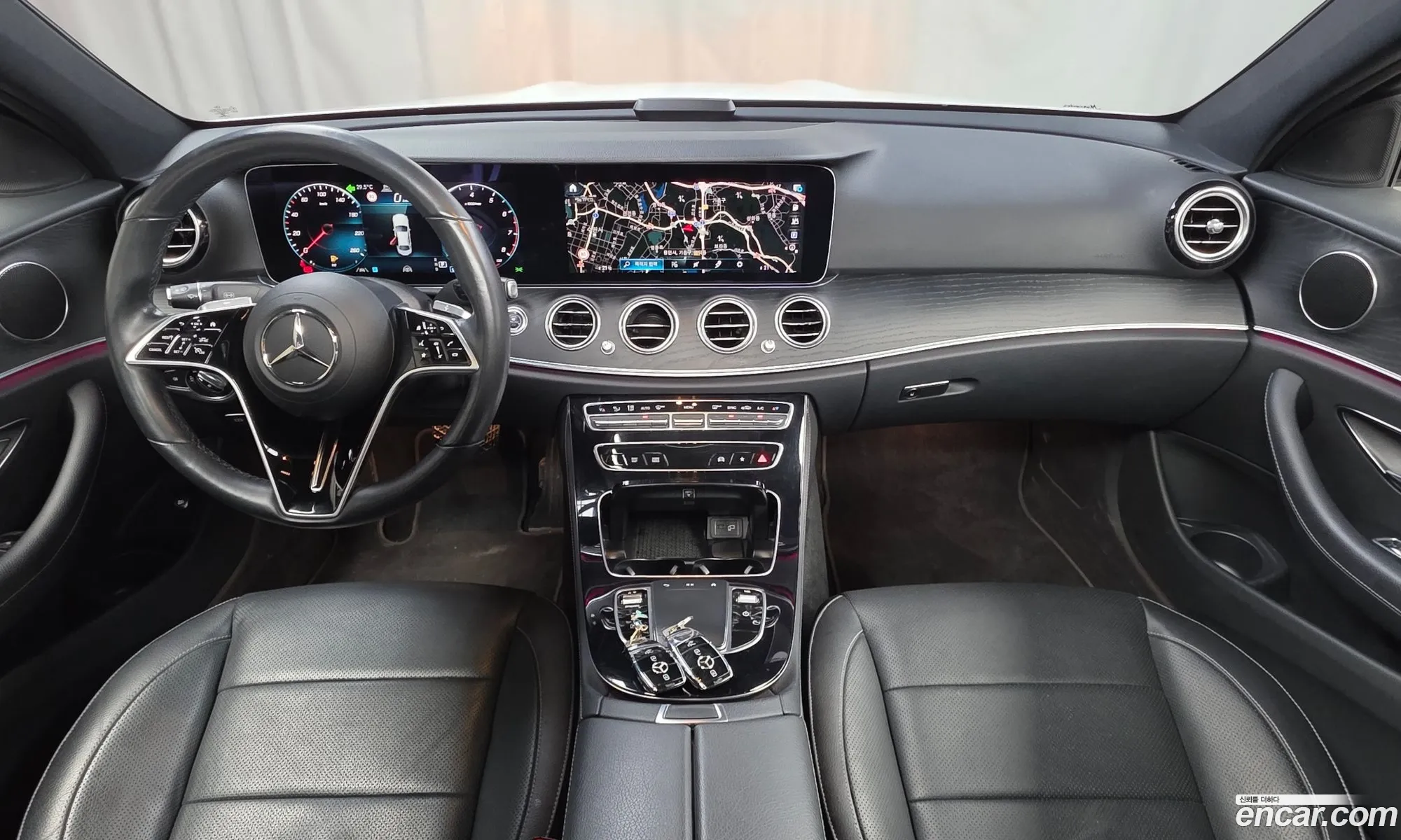 Mercedes-Benz E-Class W213 2022 — 21