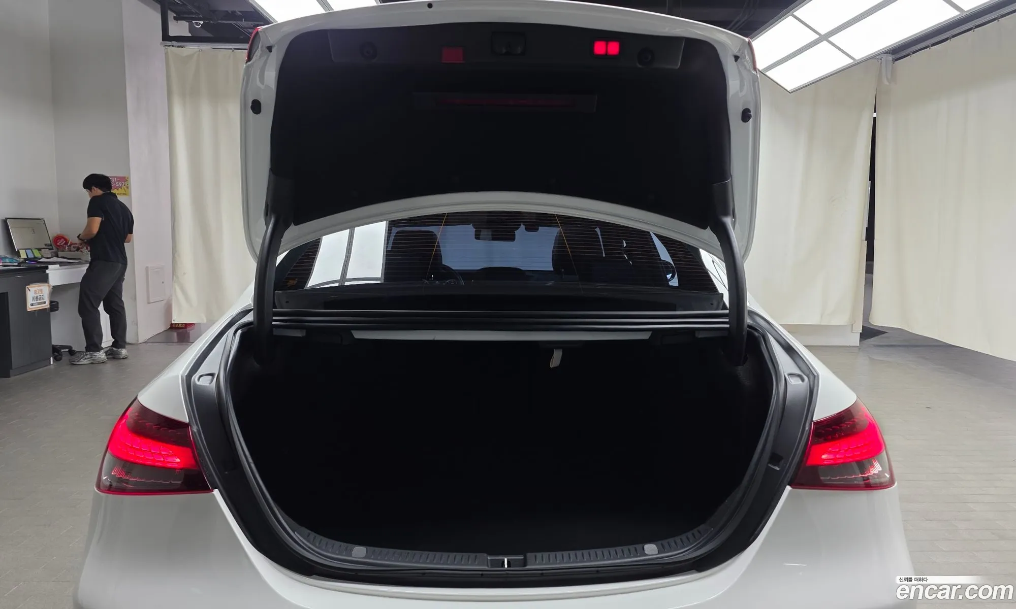 Mercedes-Benz E-Class W213 2022 — 9