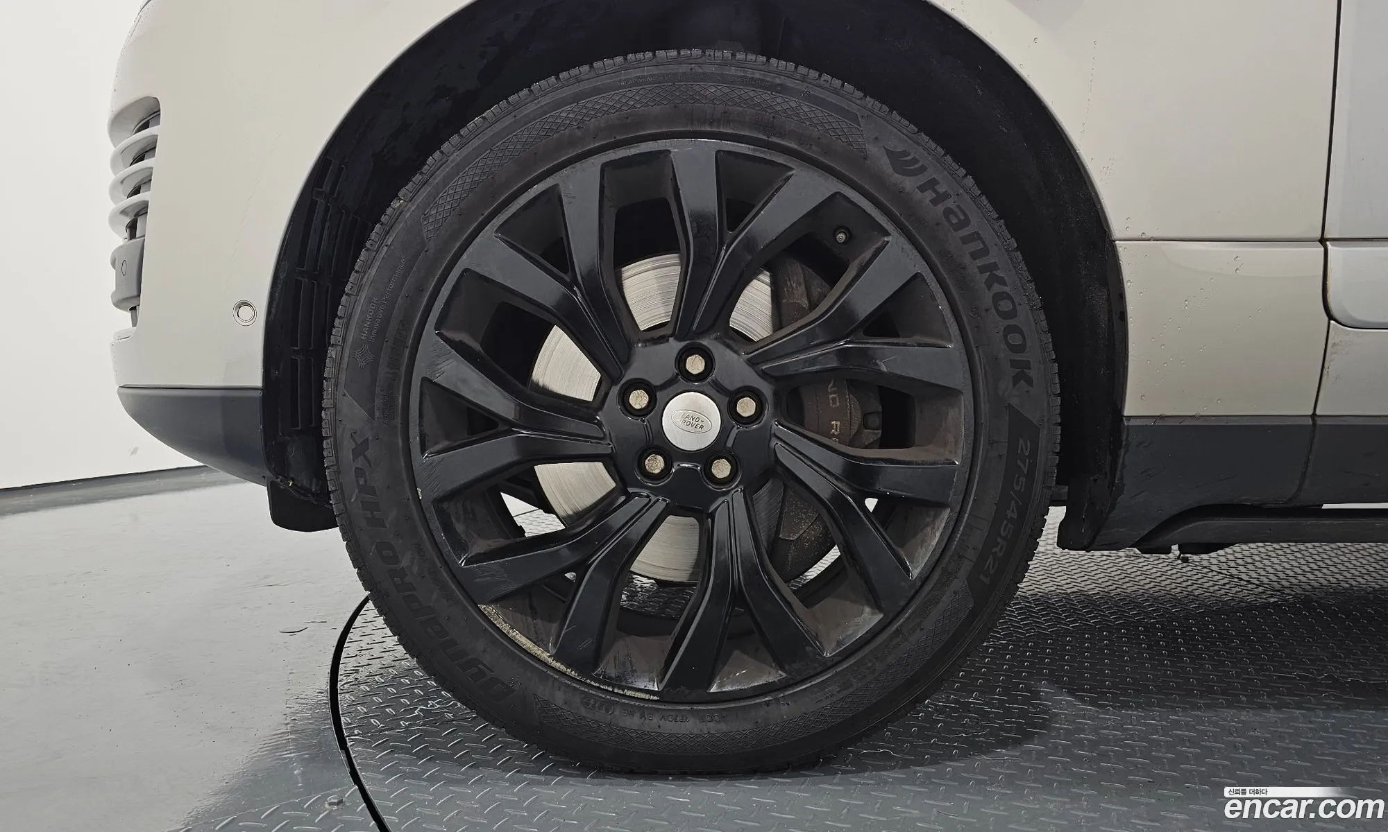 Land Rover Range Rover 2018 SALGA2BJ2JA500758 — 12