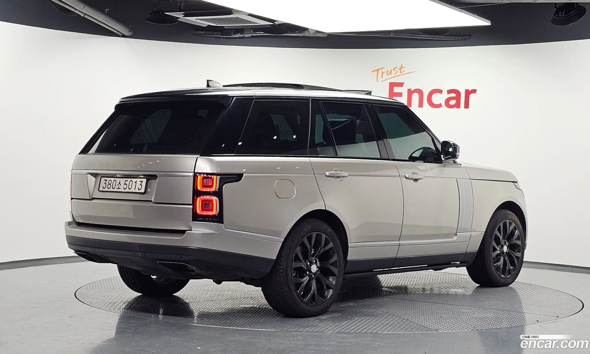 Land Rover Range Rover 2018 SALGA2BJ2JA500758 — 5