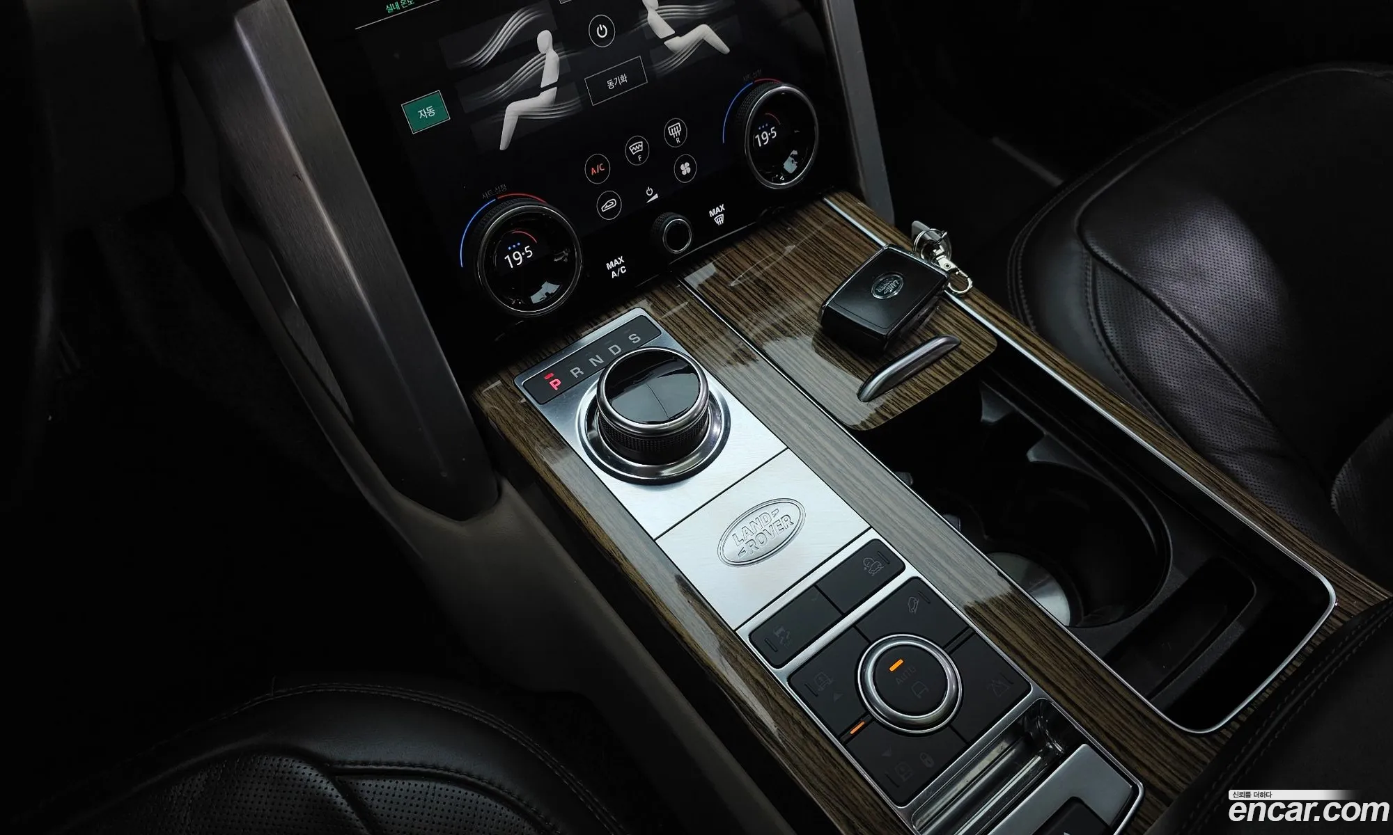 Land Rover Range Rover 2018 SALGA2BJ2JA500758 — 14