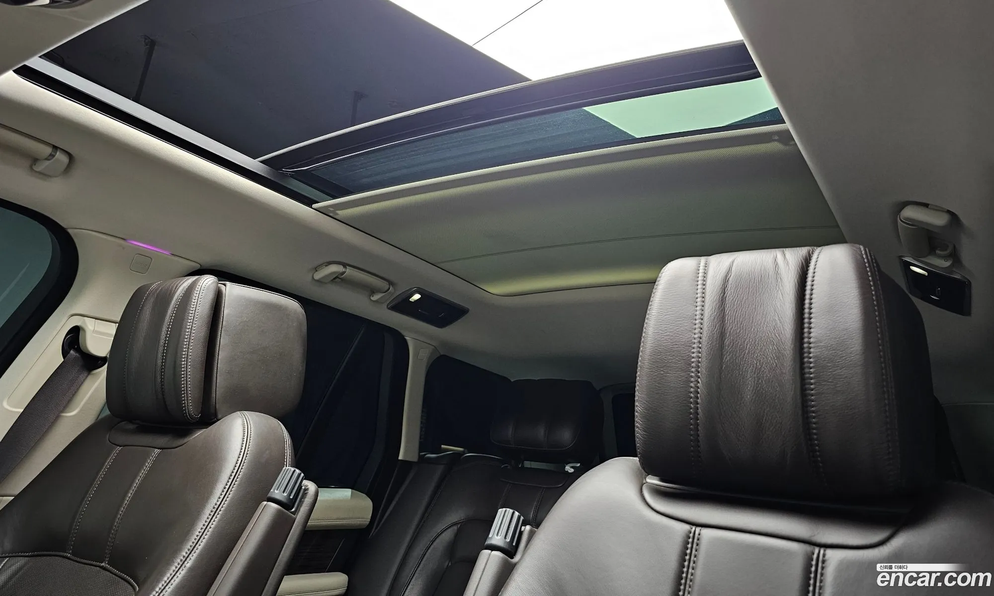 Land Rover Range Rover 2018 SALGA2BJ2JA500758 — 4