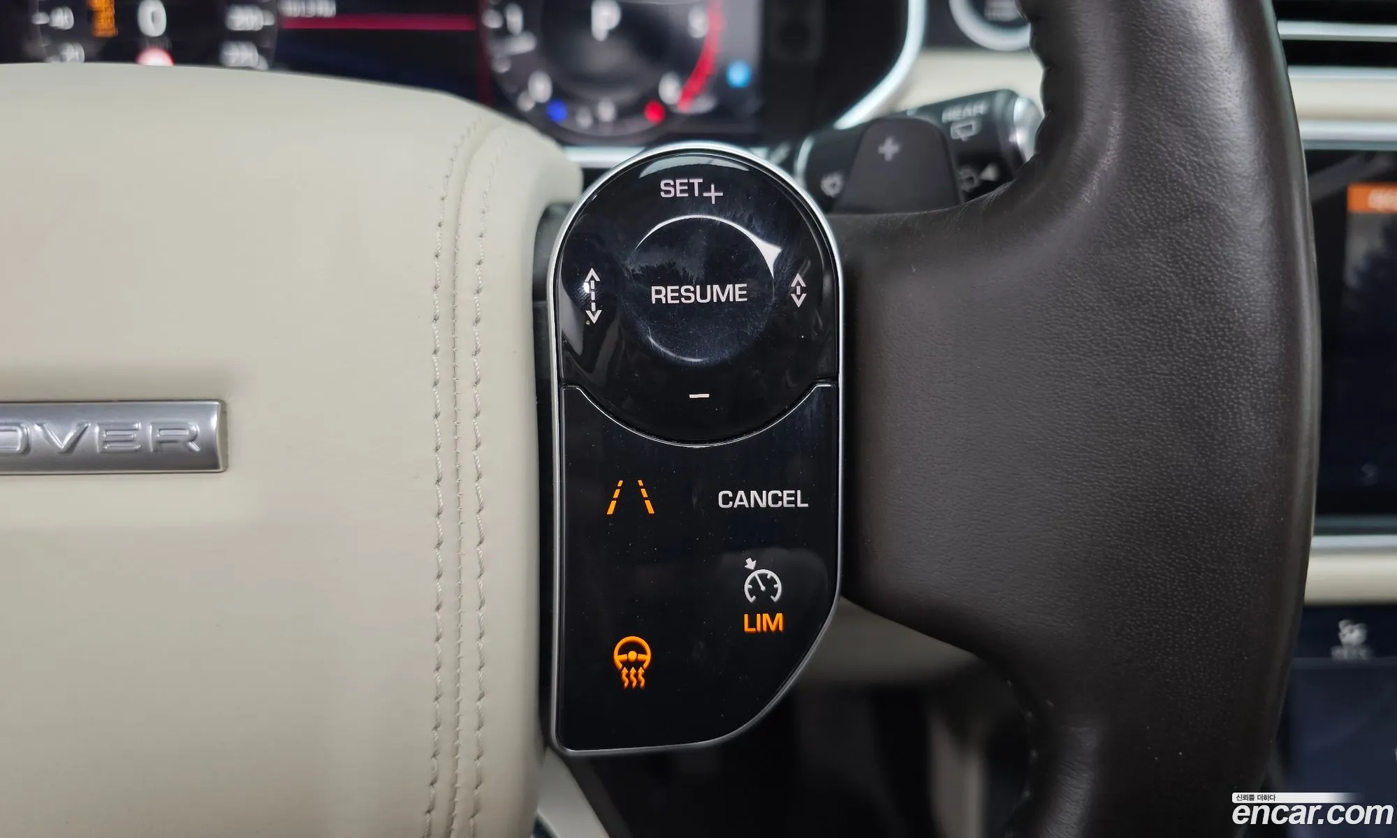 Land Rover Range Rover 2018 SALGA2BJ2JA500758 — 13