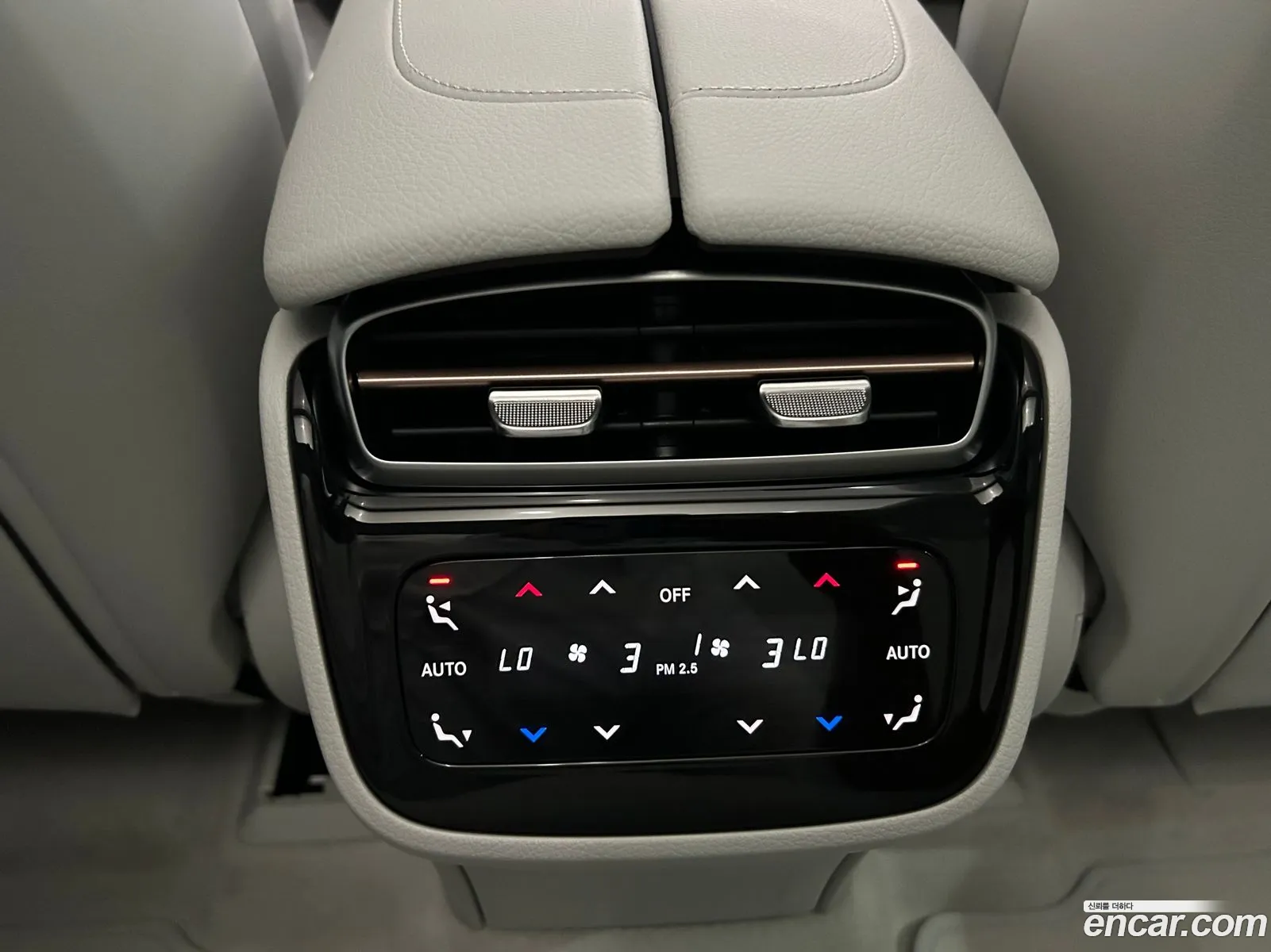 Mercedes-Benz EQE SUV X294 2026 — 11