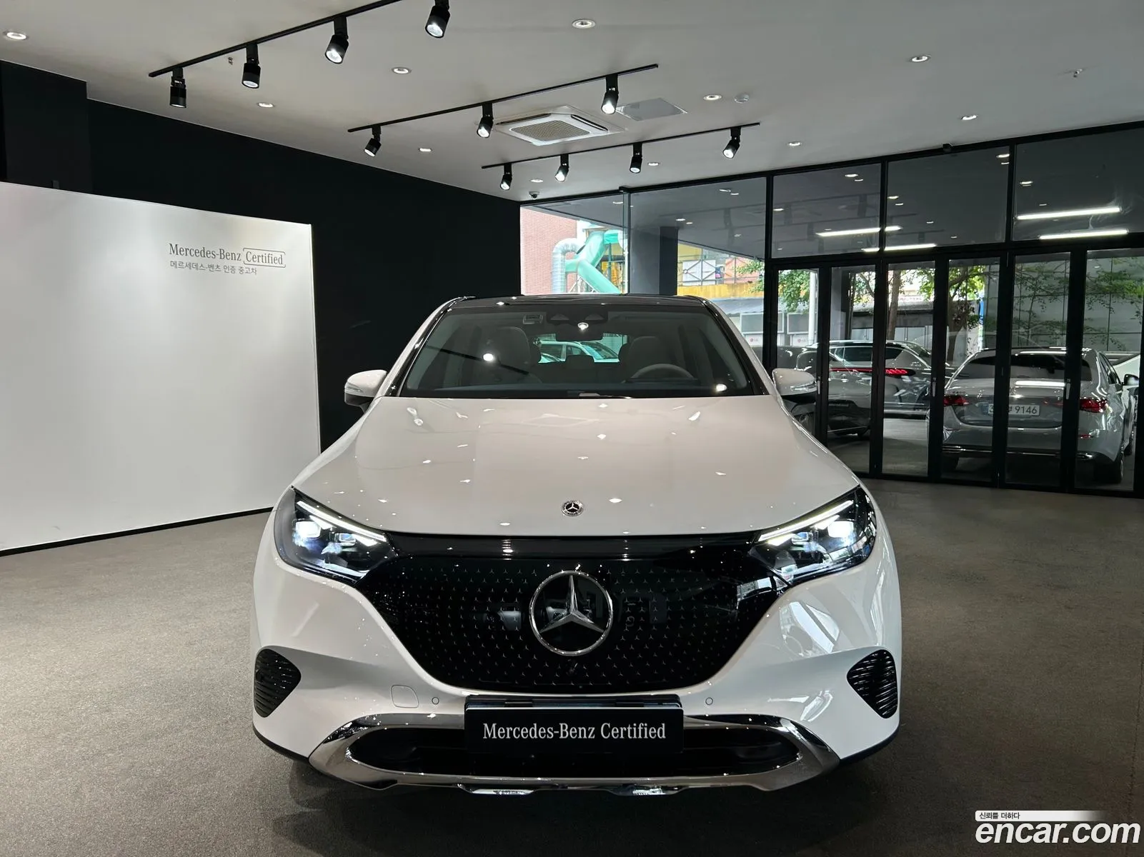 Mercedes-Benz EQE SUV X294 2026 — 5