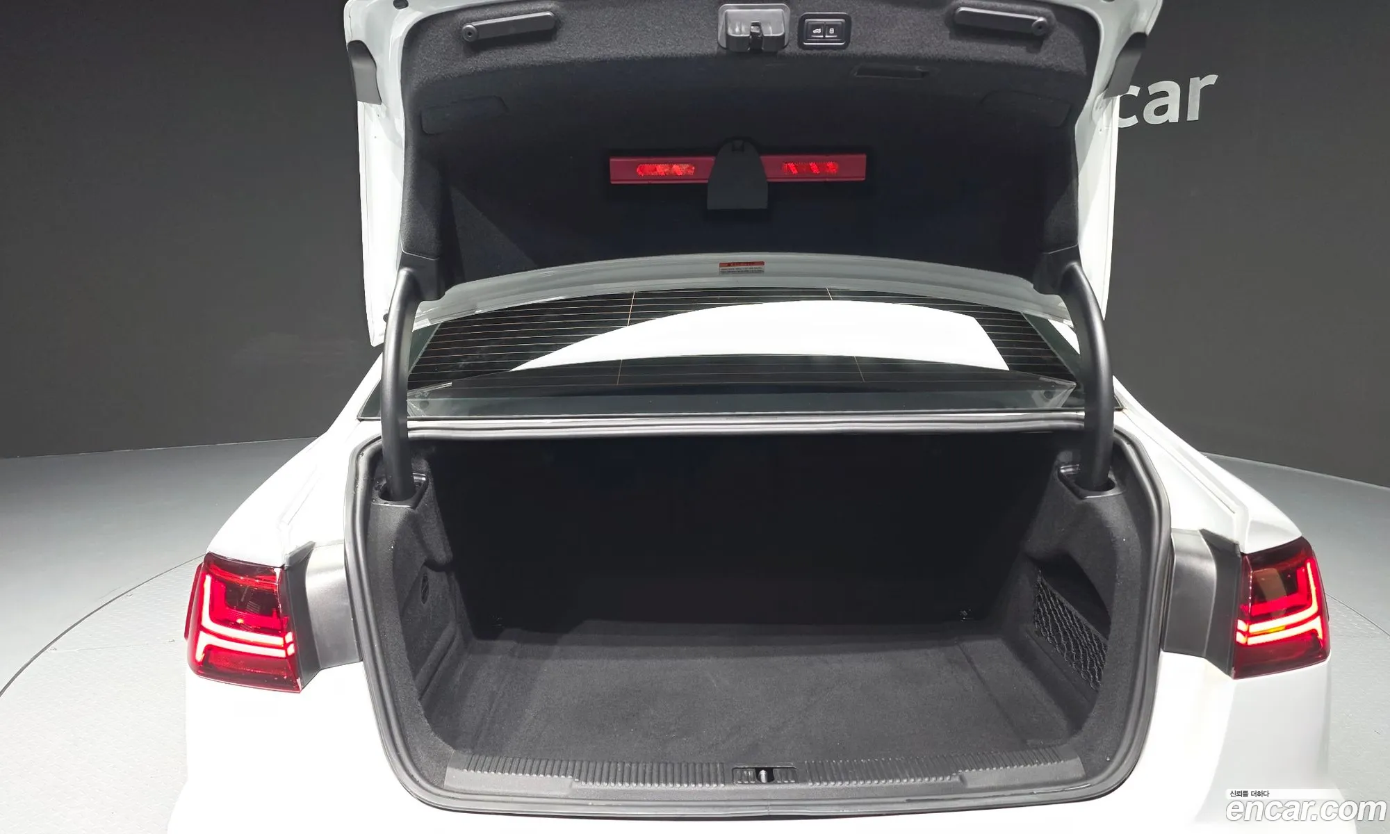 Audi A6 2015 — 18