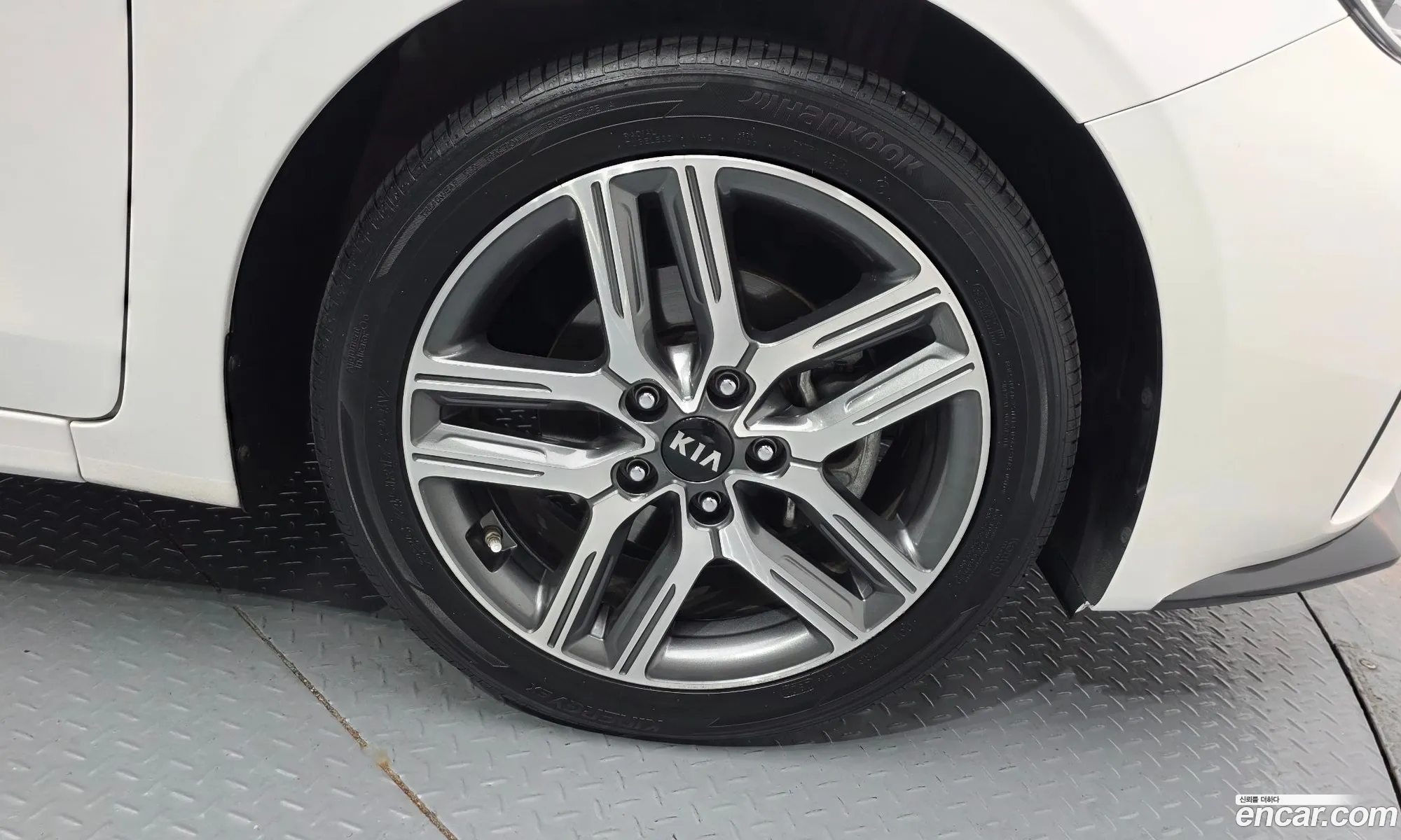 Kia K3 2019 — 12