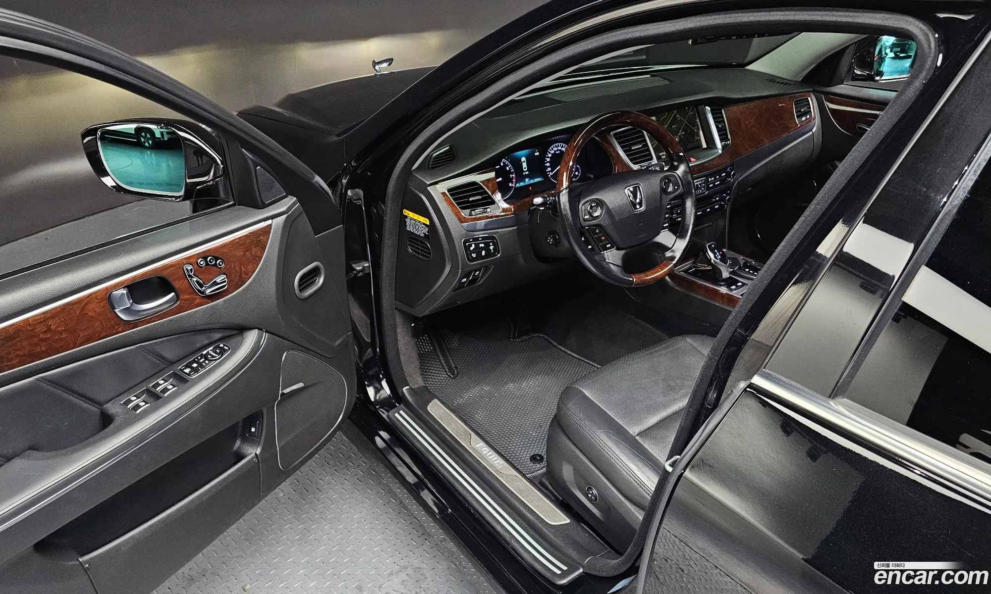 Hyundai Equus 2013 — 20