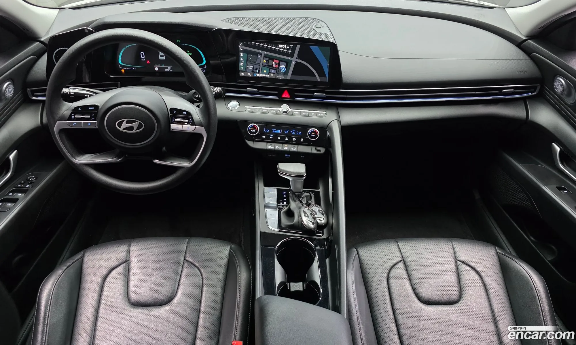 Hyundai Elantra Hybrid 2023 — 29