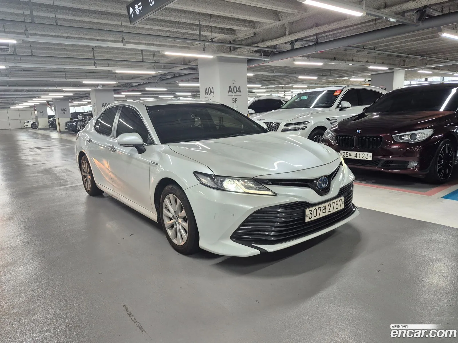 Toyota Camry 2019 — 12