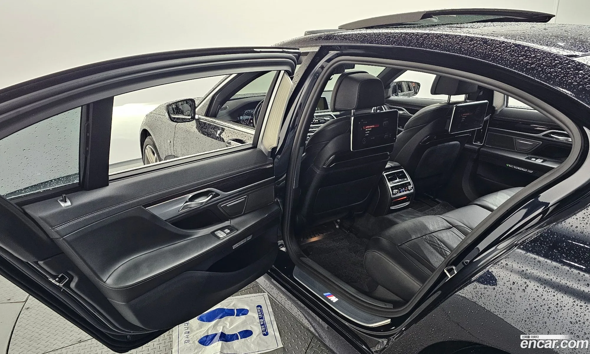 BMW 7 Series 2017 WBA7E4107JGV25908 — 2