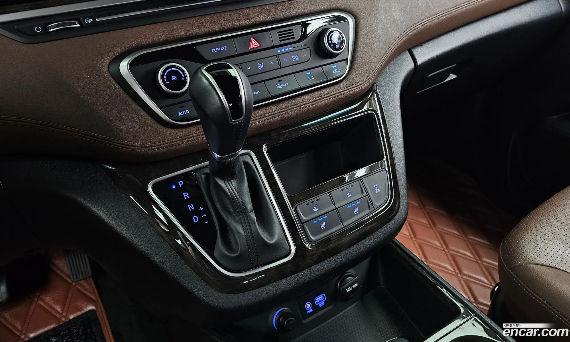 Hyundai Grand Starex 2019 — 30