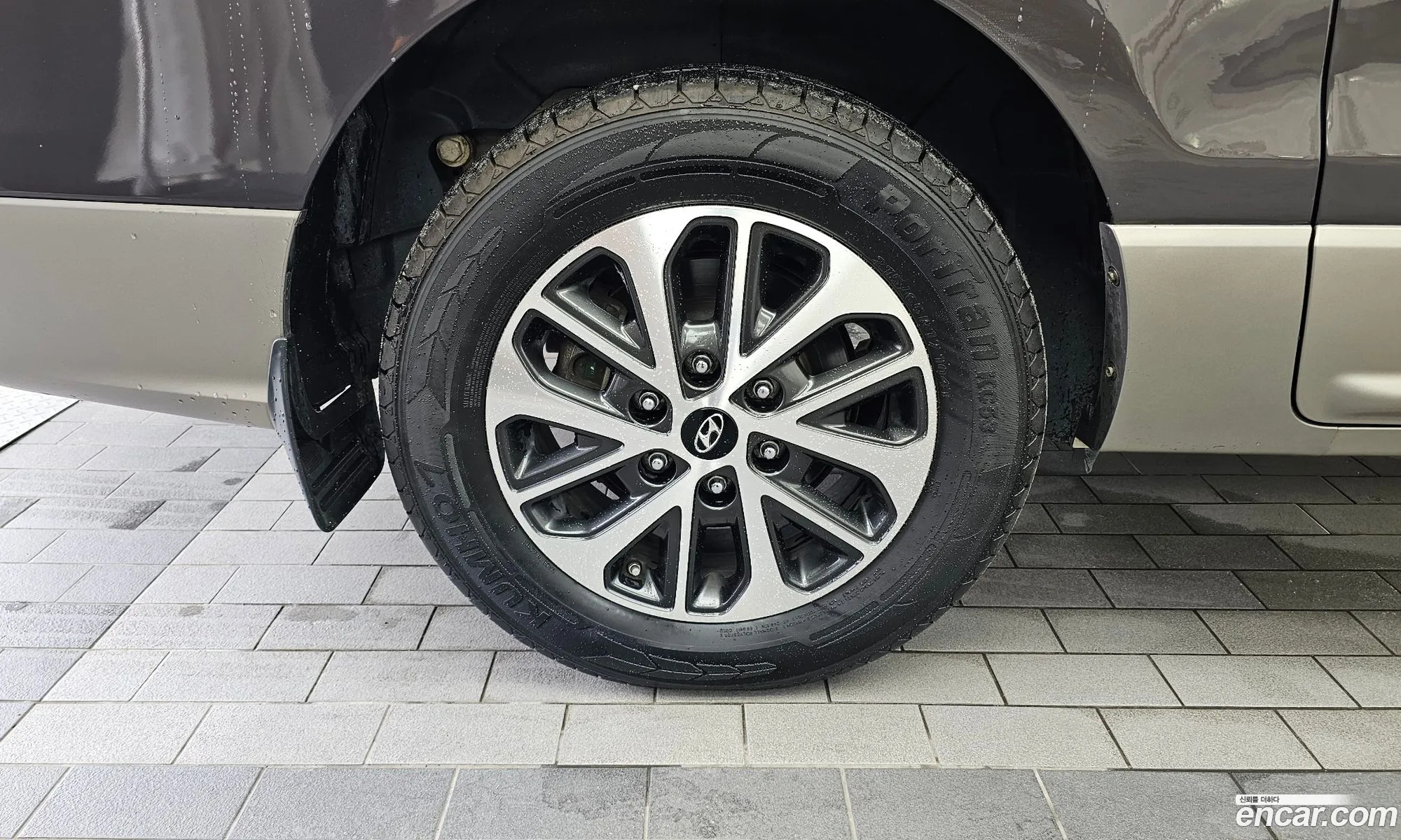 Hyundai Grand Starex 2019 — 28