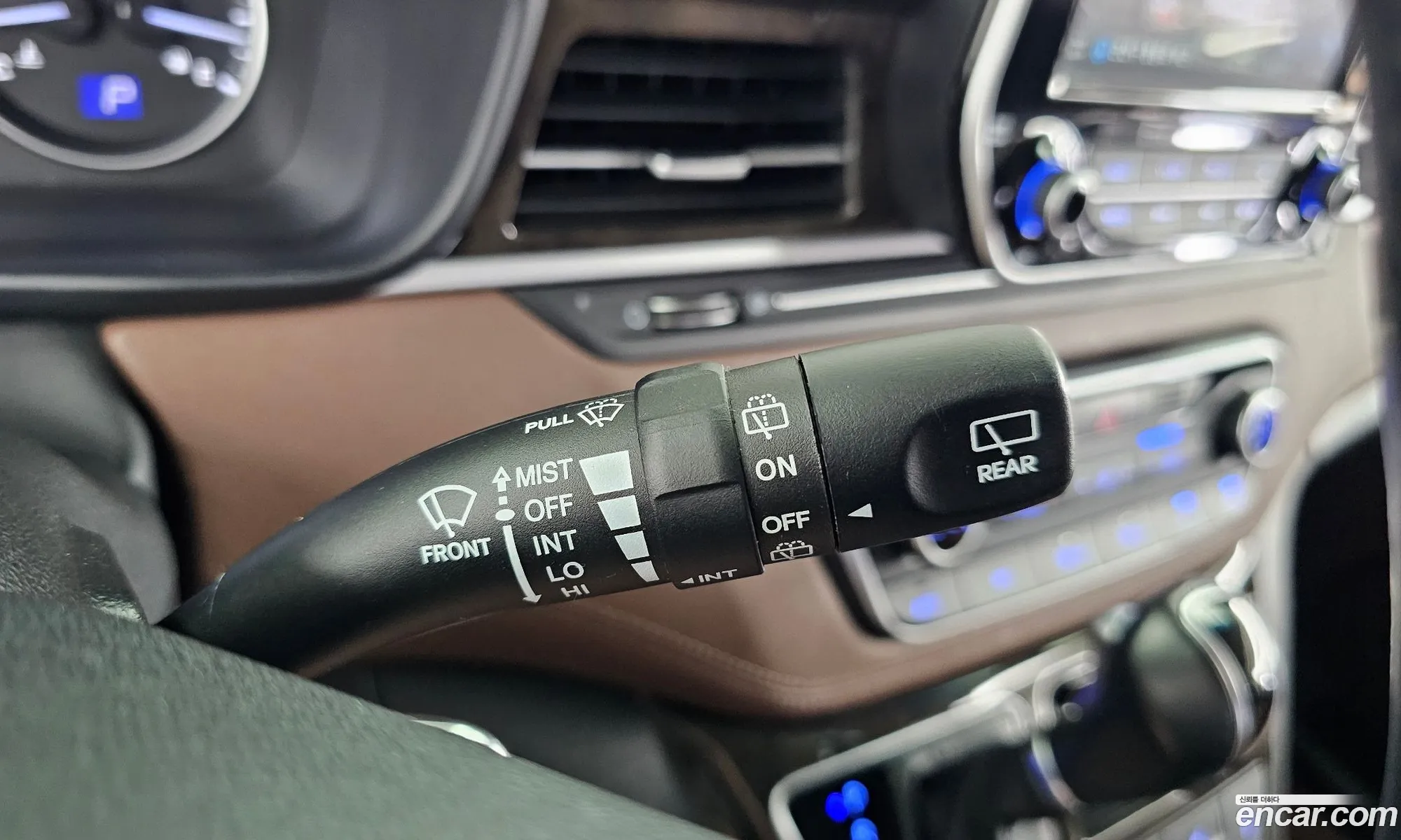 Hyundai Grand Starex 2019 — 29