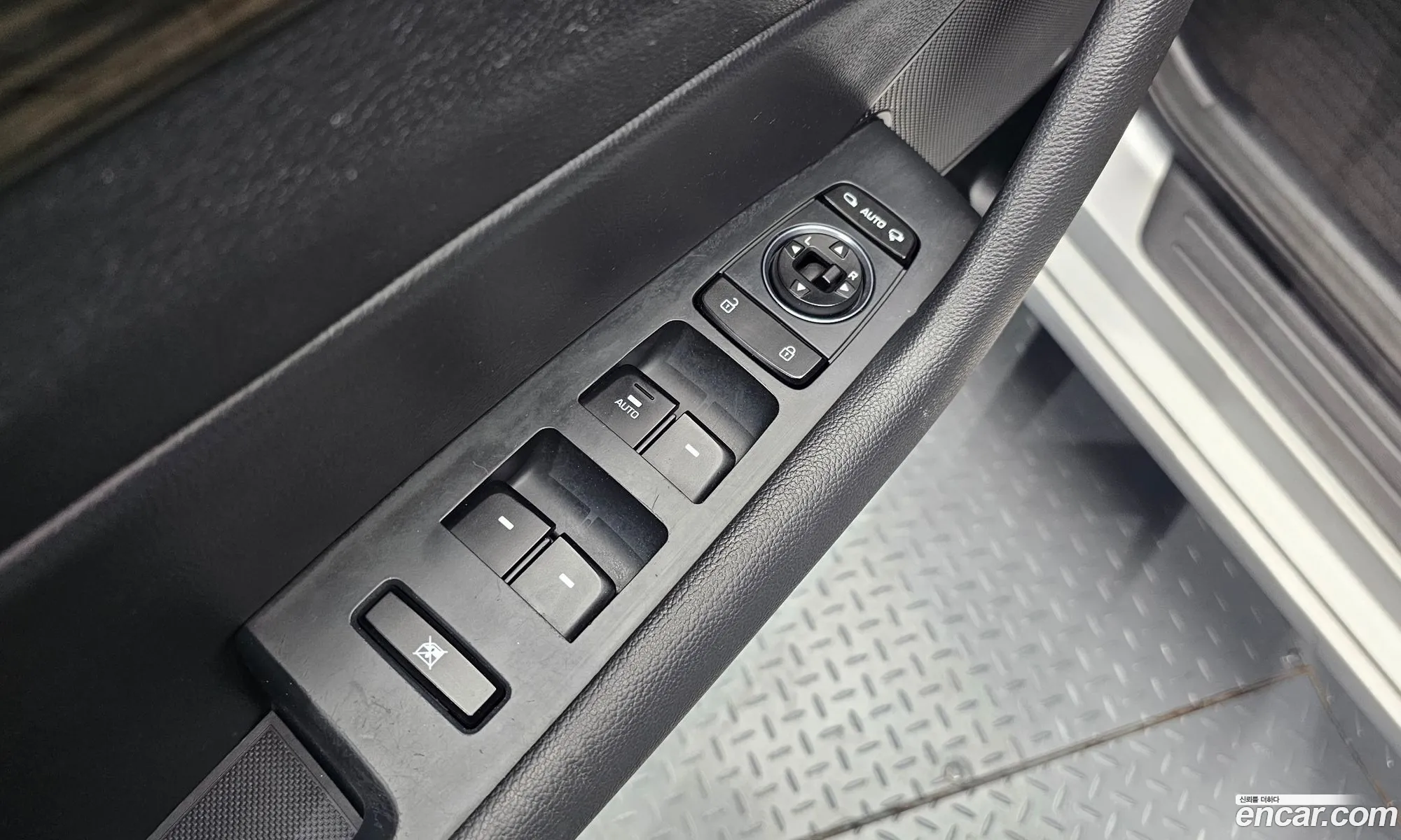 Hyundai LF Sonata 2016 — 8