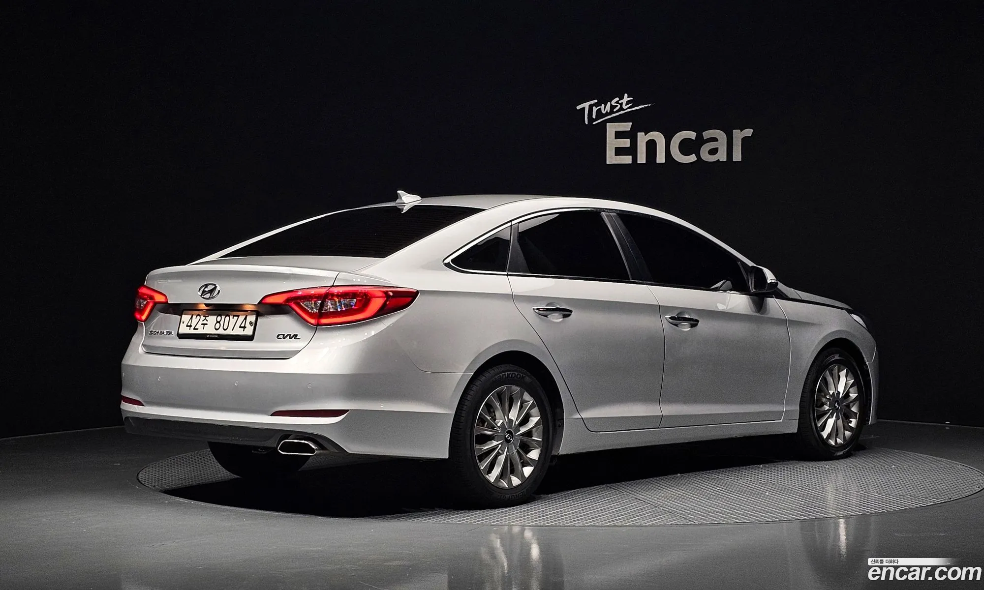 Hyundai LF Sonata 2016 — 23