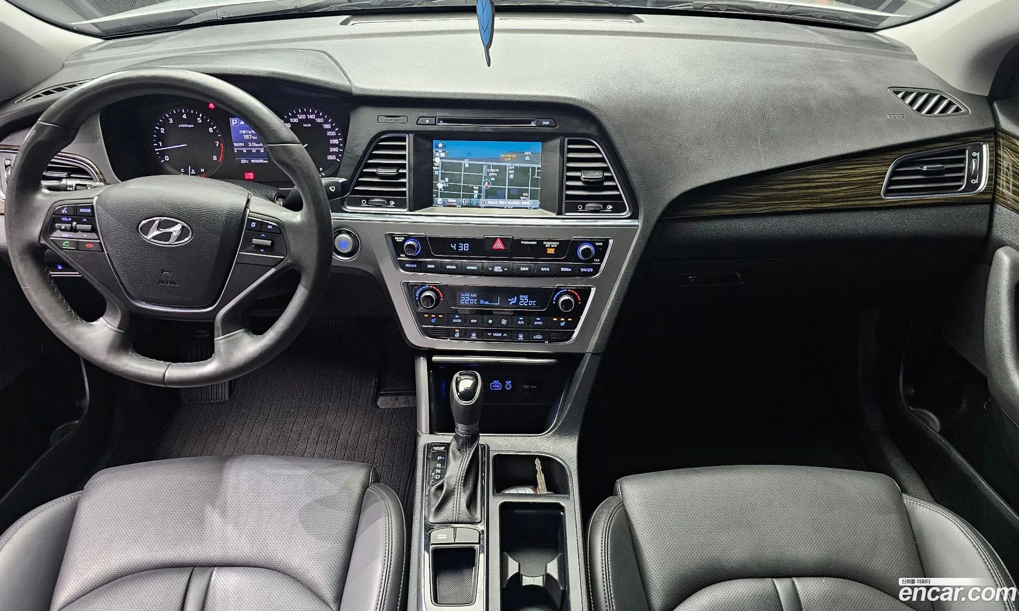 Hyundai LF Sonata 2016 — 2