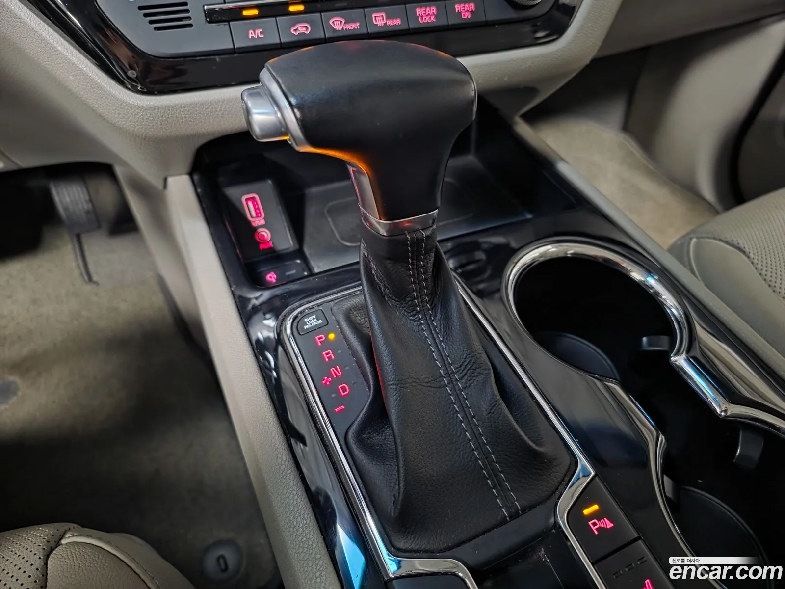 Kia Carnival 2018 — 18