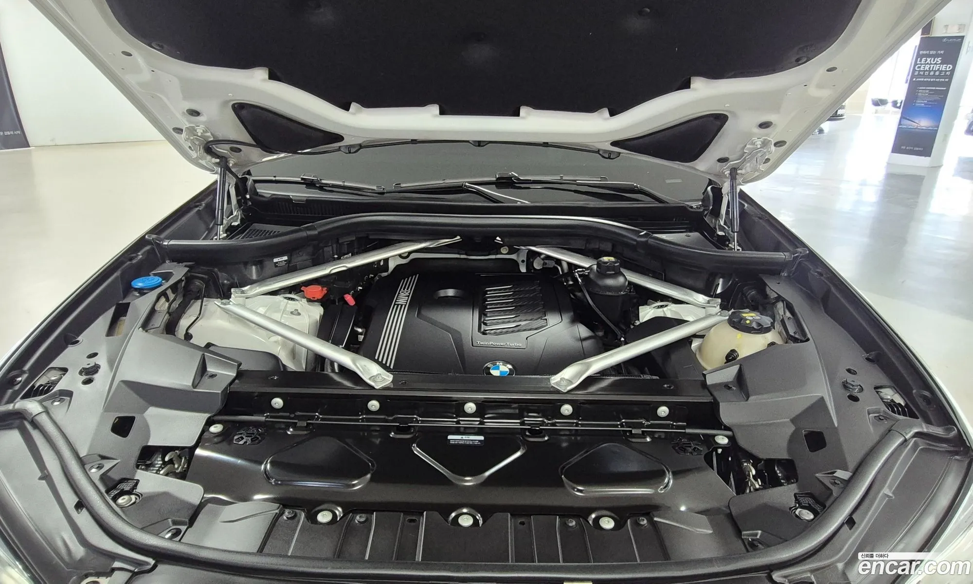 BMW X6 2022 — 8
