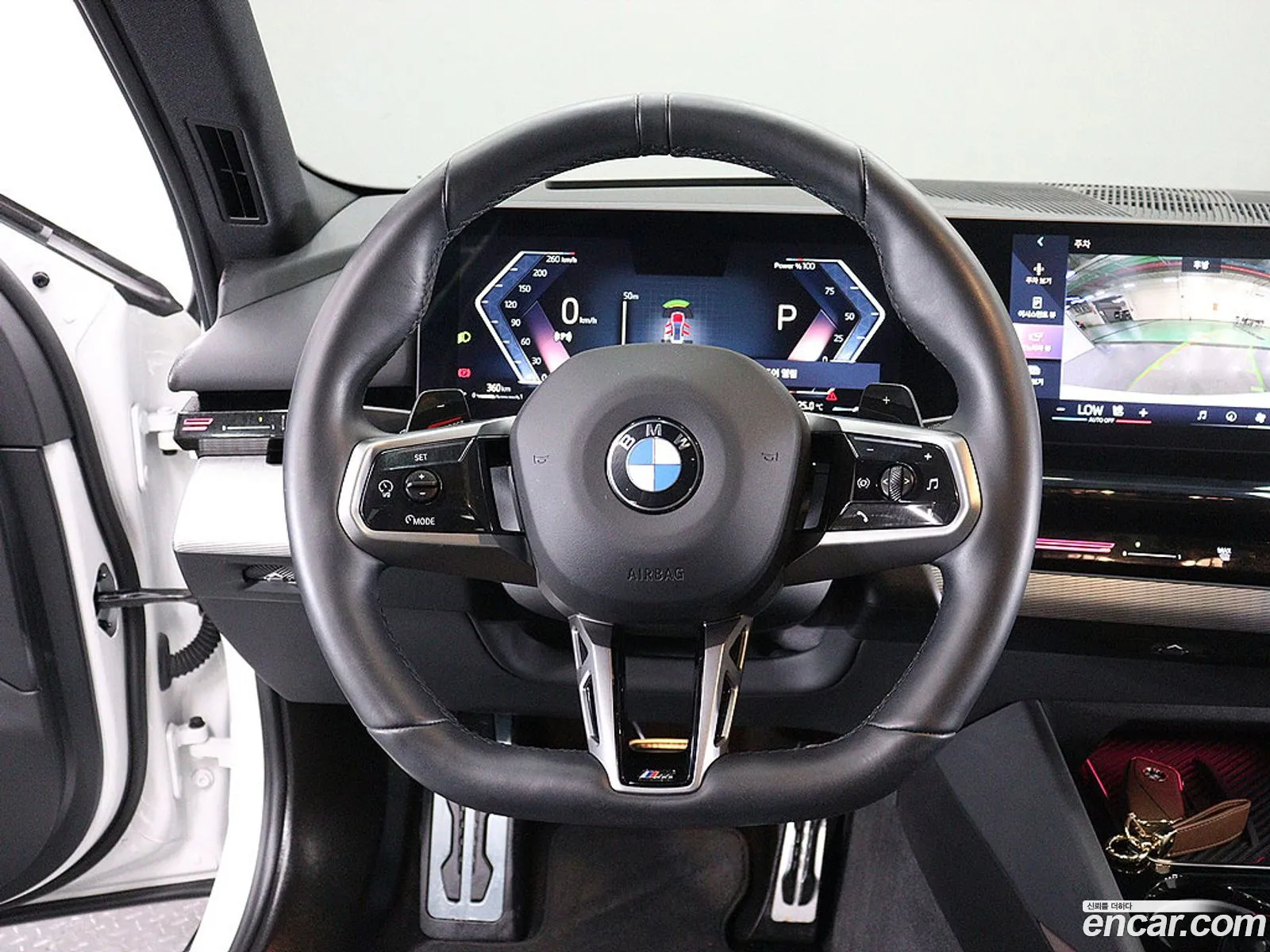 BMW 5 Series 2023 — 9