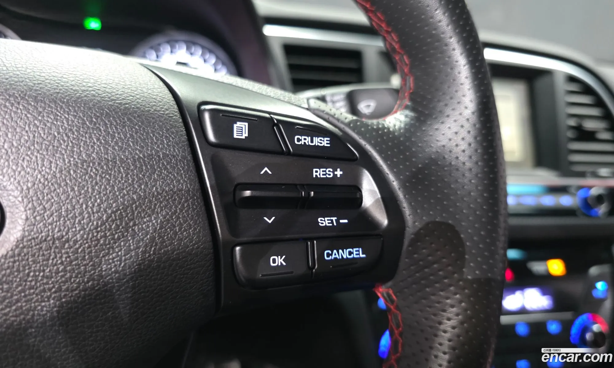 Hyundai Elantra AD 2016 — 5