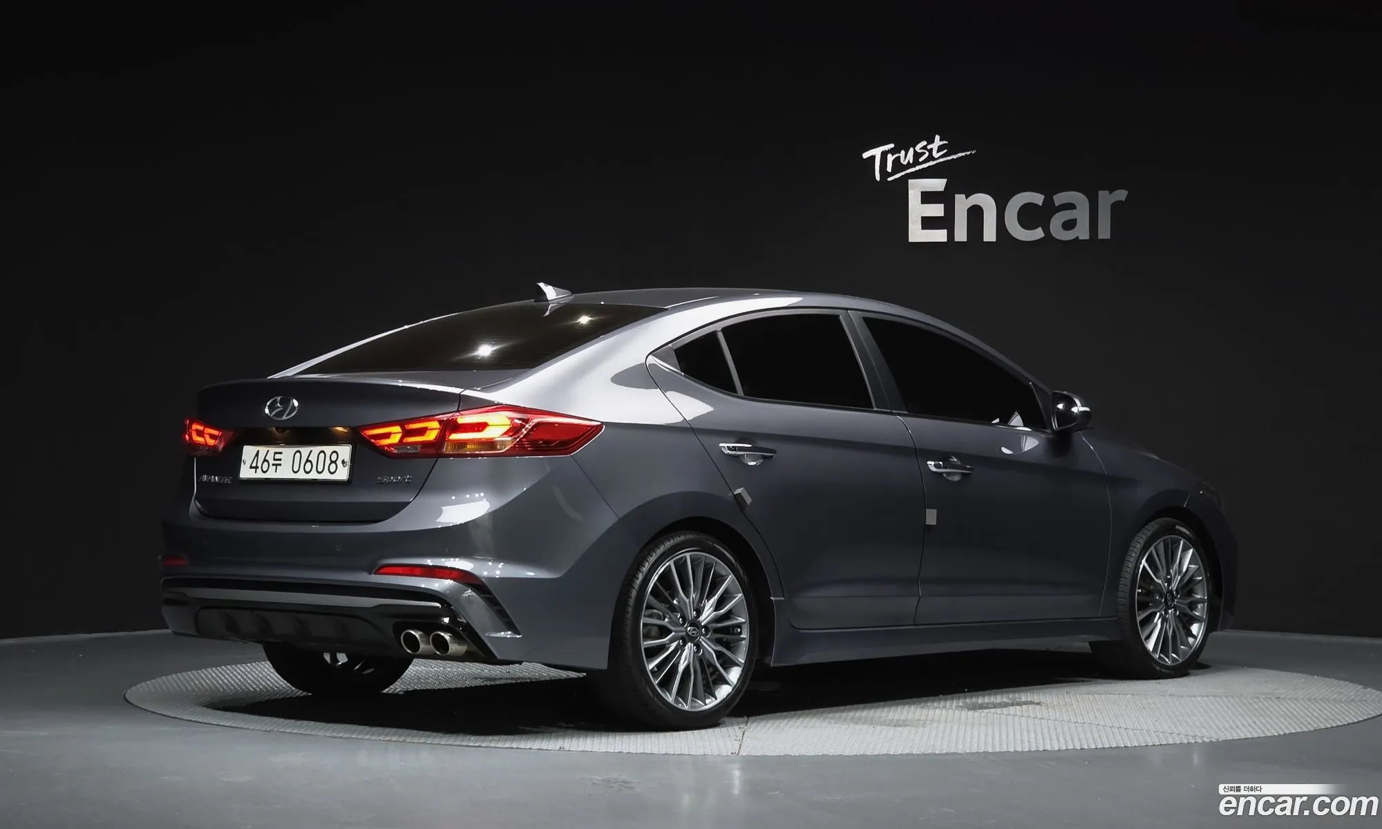 Hyundai Elantra AD 2016 — 10