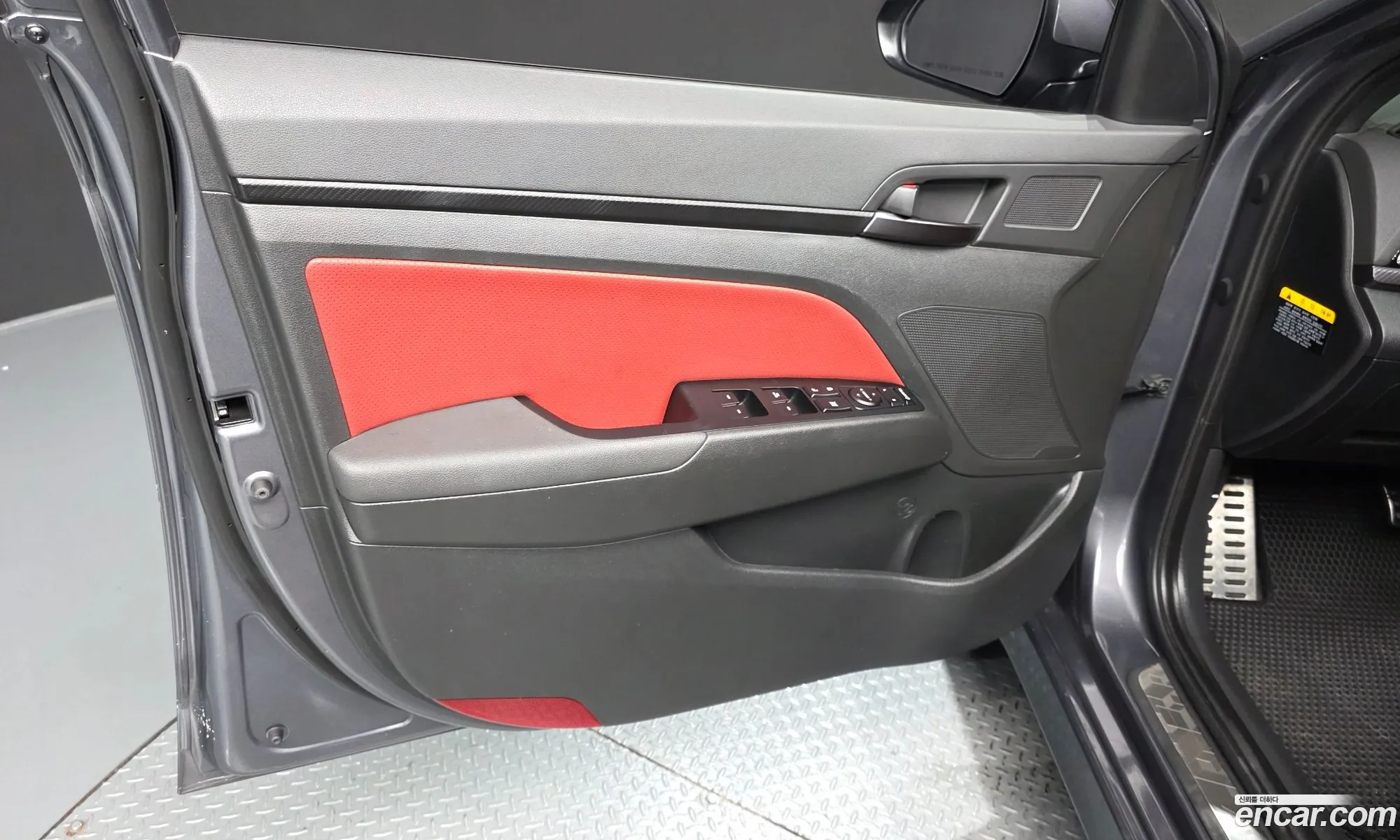 Hyundai Elantra AD 2016 — 13