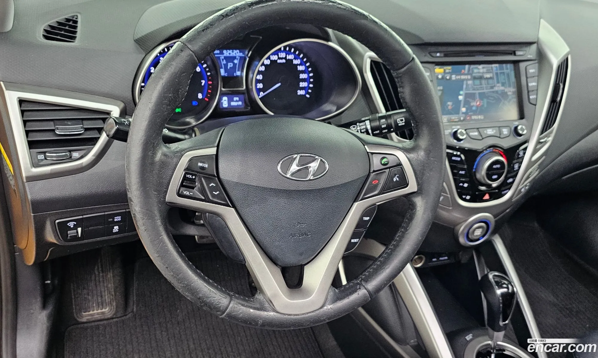 Hyundai Veloster 2012 — 23