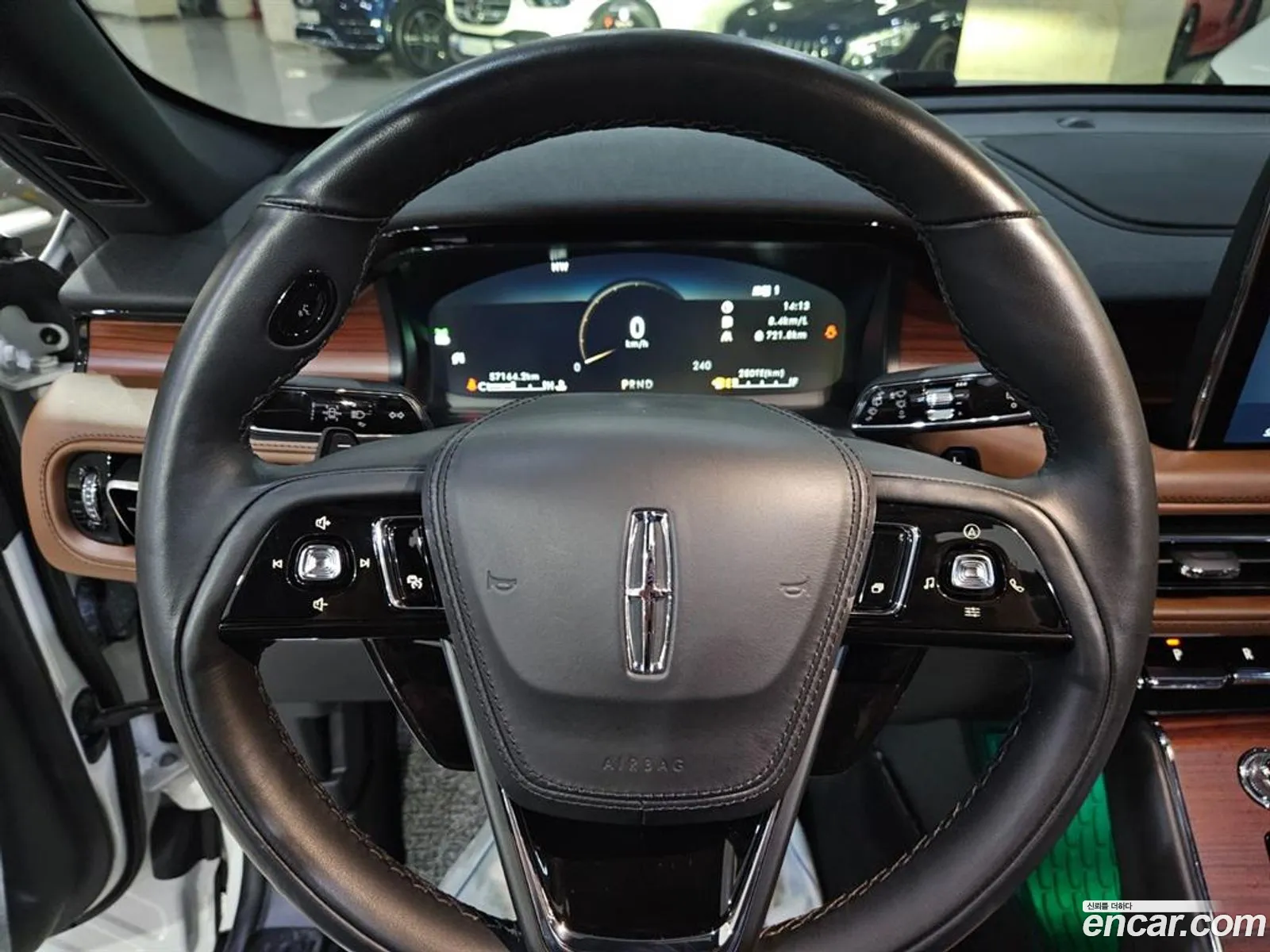 Lincoln Aviator 2023 — 11