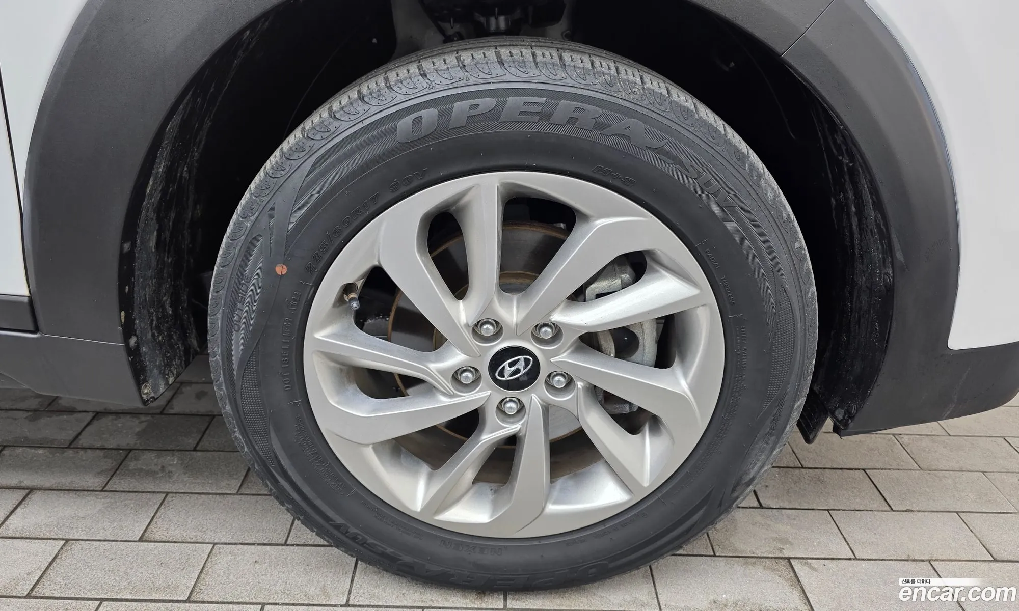Hyundai Tucson 2015 — 28