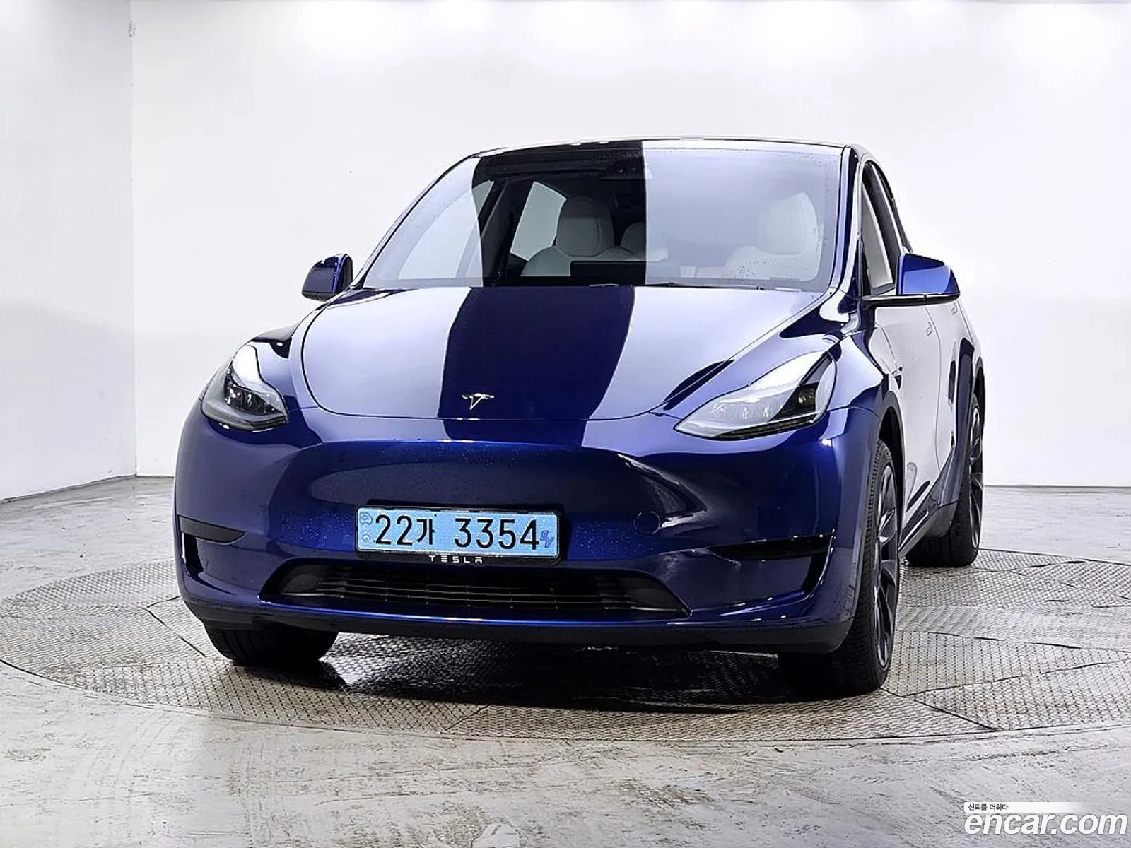 Tesla Model Y 2024 — 3