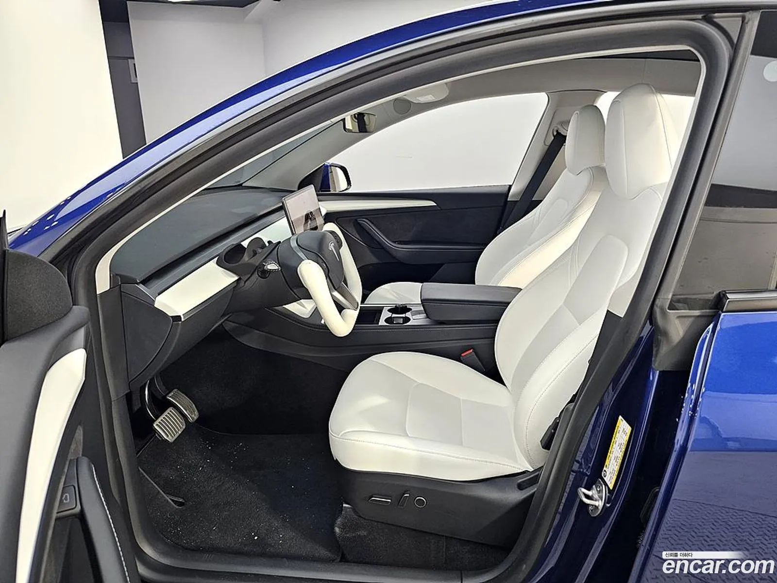 Tesla Model Y 2024 — 9