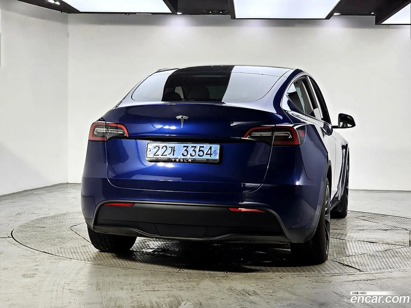 Tesla Model Y 2024 — 2