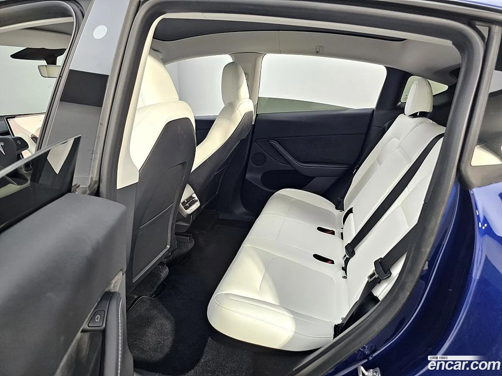 Tesla Model Y 2024 — 20