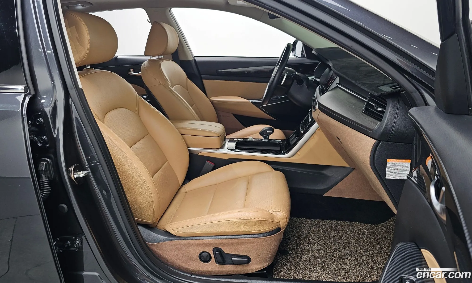 Kia K7 Premier Hybrid 2019 — 24