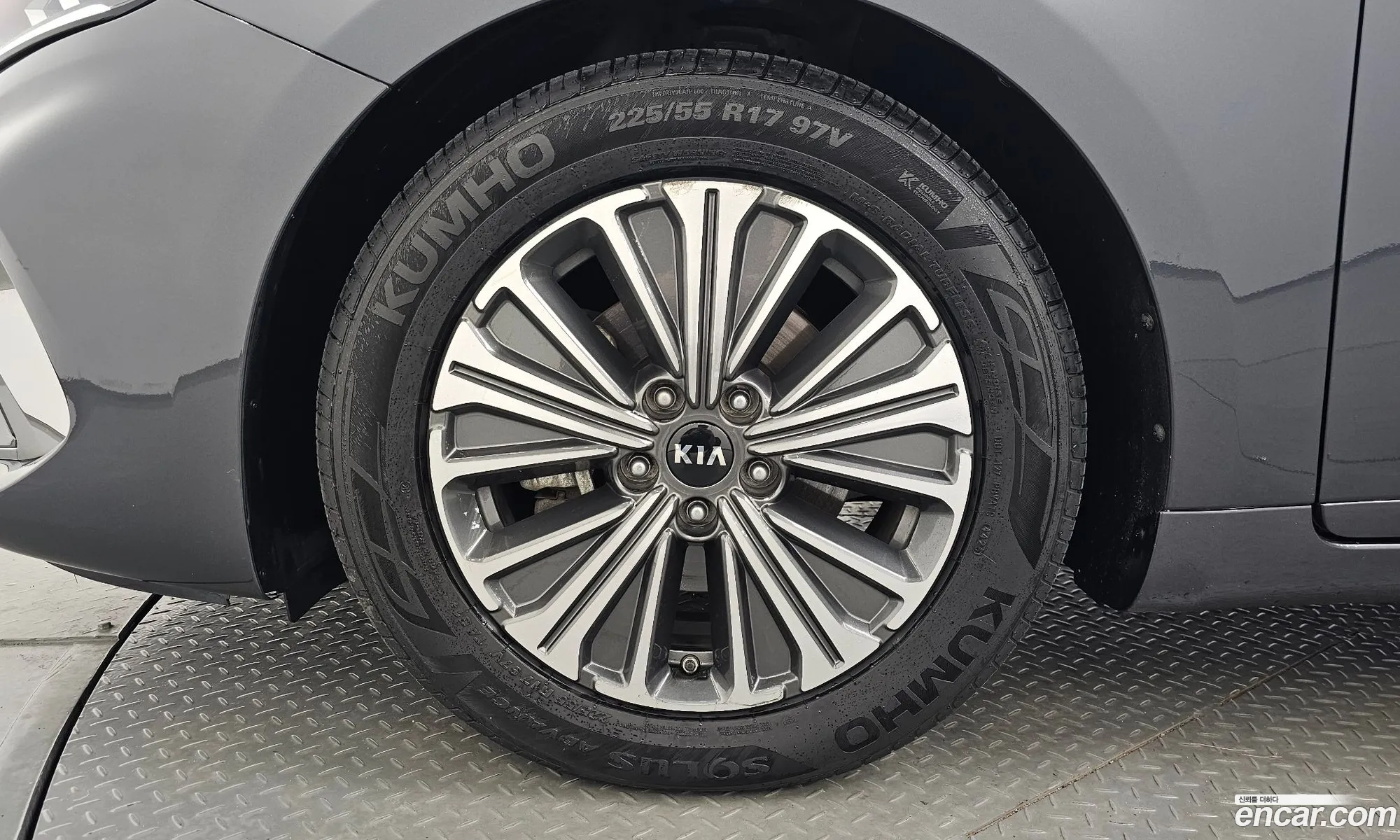 Kia K7 Premier Hybrid 2019 — 17