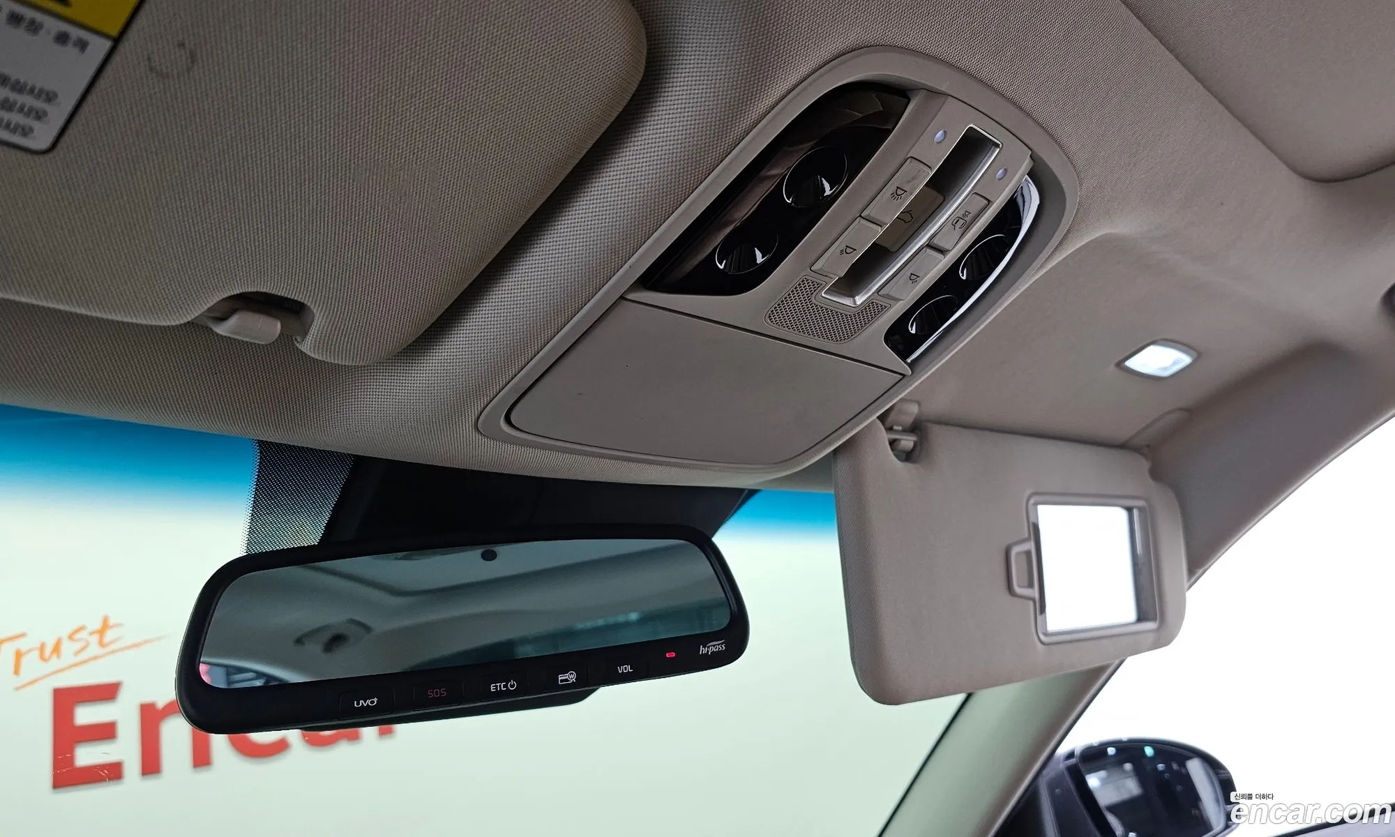 Kia K7 Premier Hybrid 2019 — 7