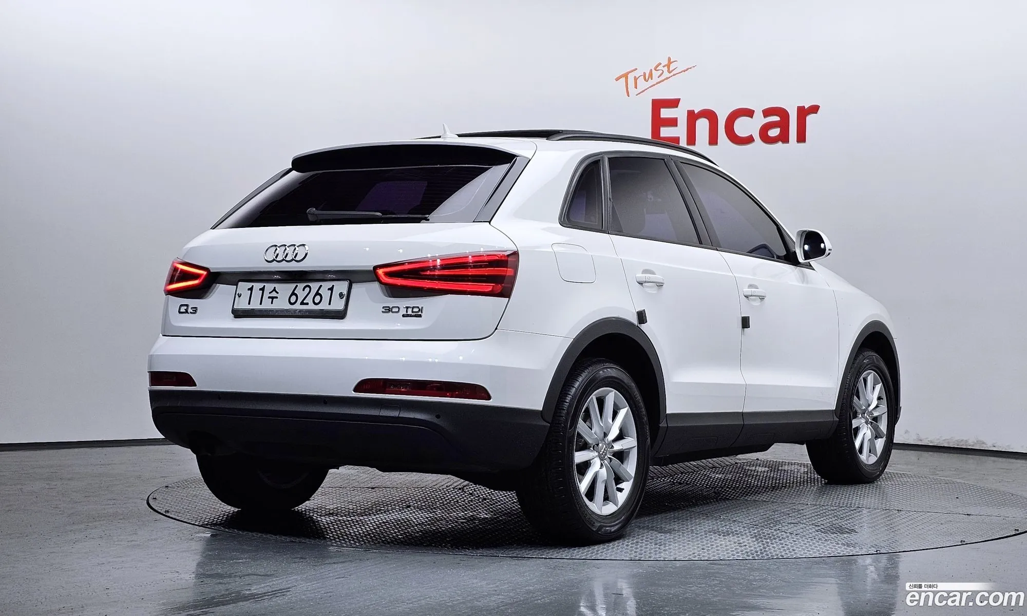 Audi Q3 2015 WAUZZZ8U4FR006975 — 18