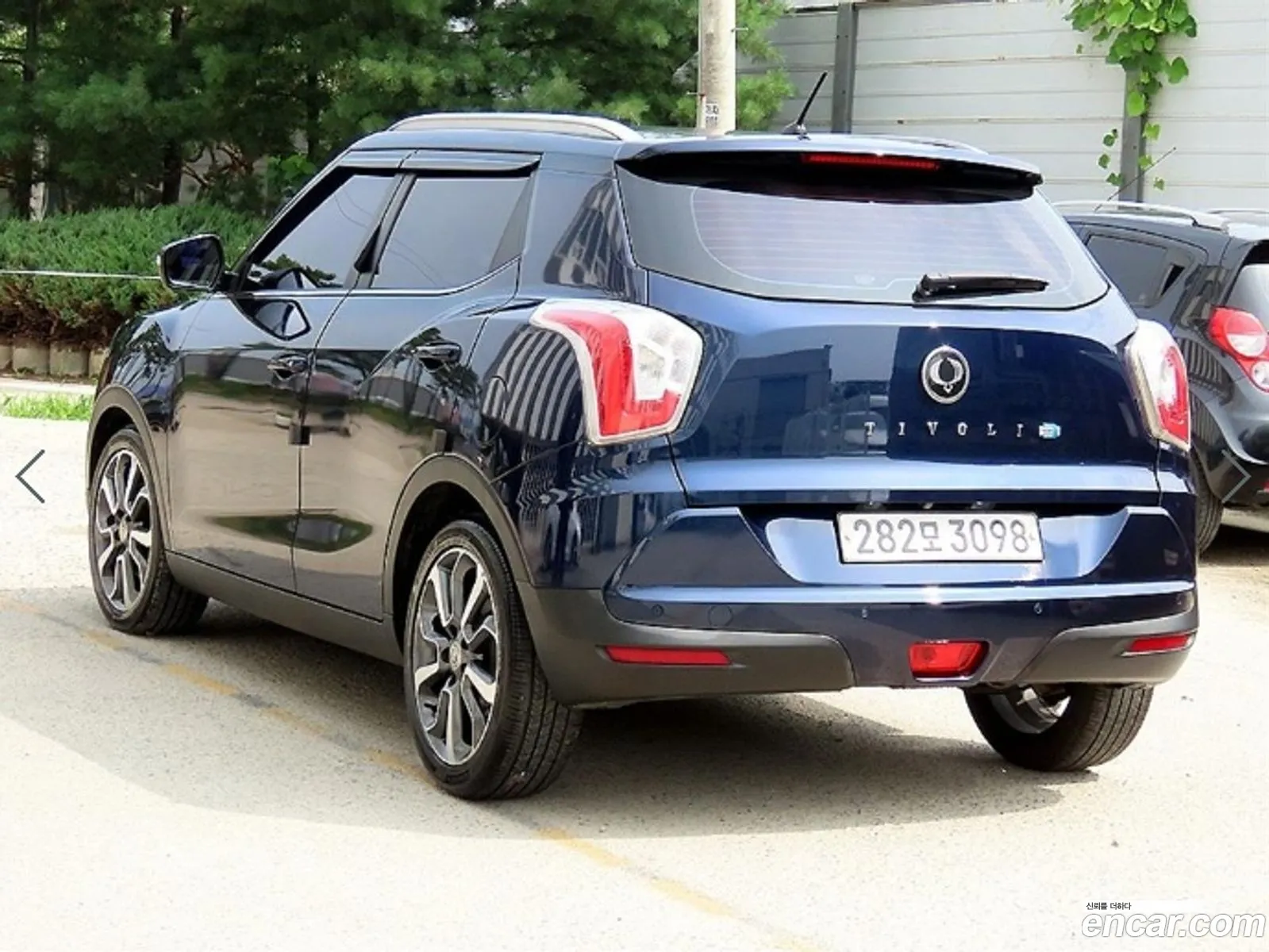 KG Mobility (SsangYong) Tivoli 2015 — 12