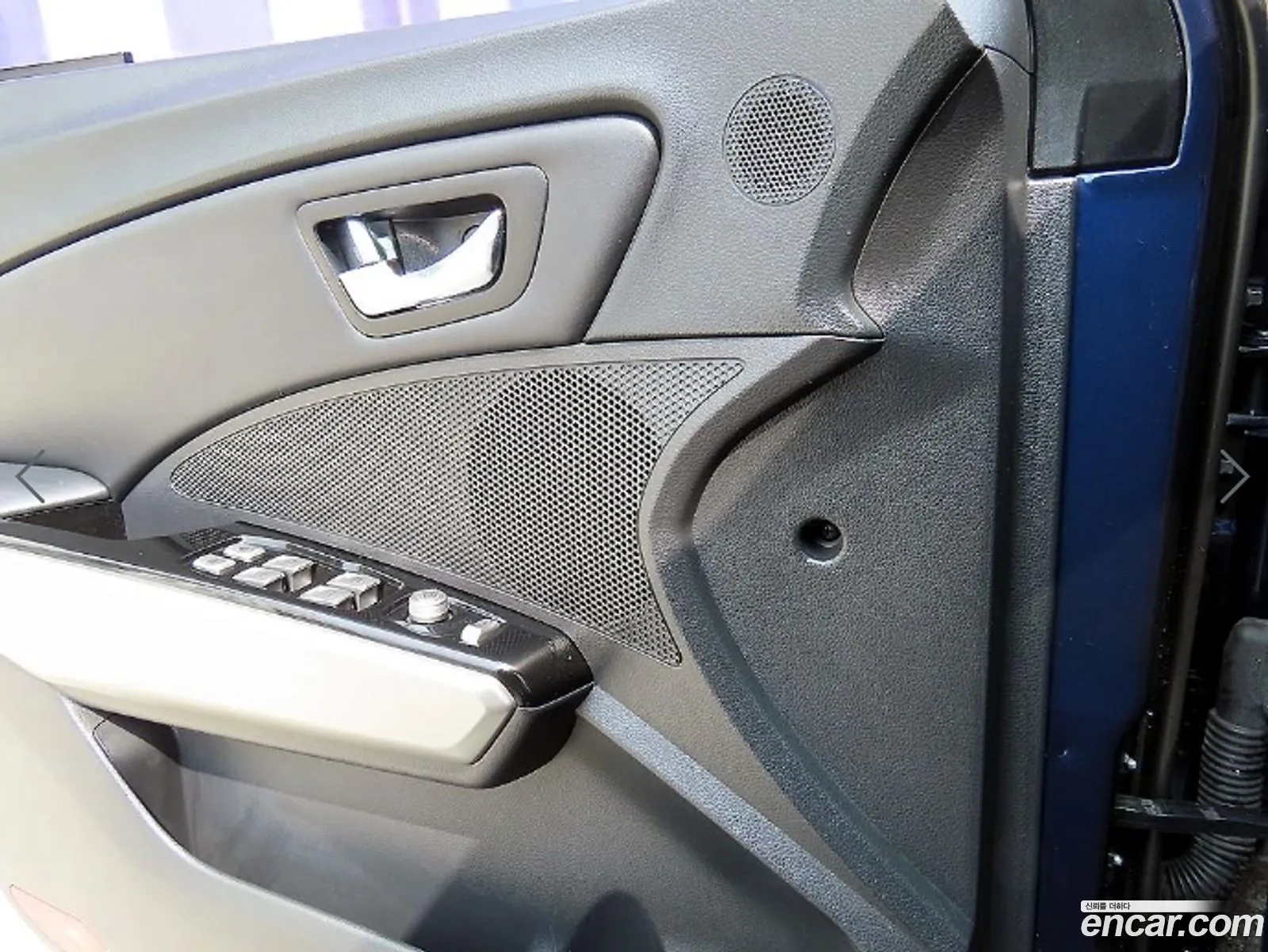 KG Mobility (SsangYong) Tivoli 2015 — 8