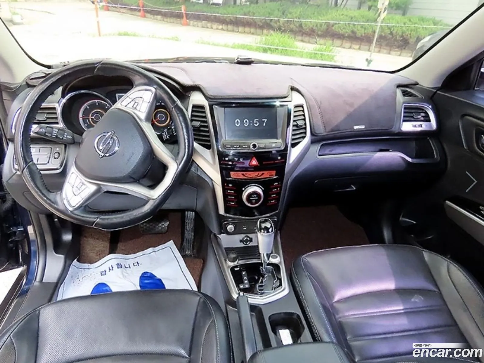 KG Mobility (SsangYong) Tivoli 2015 — 17