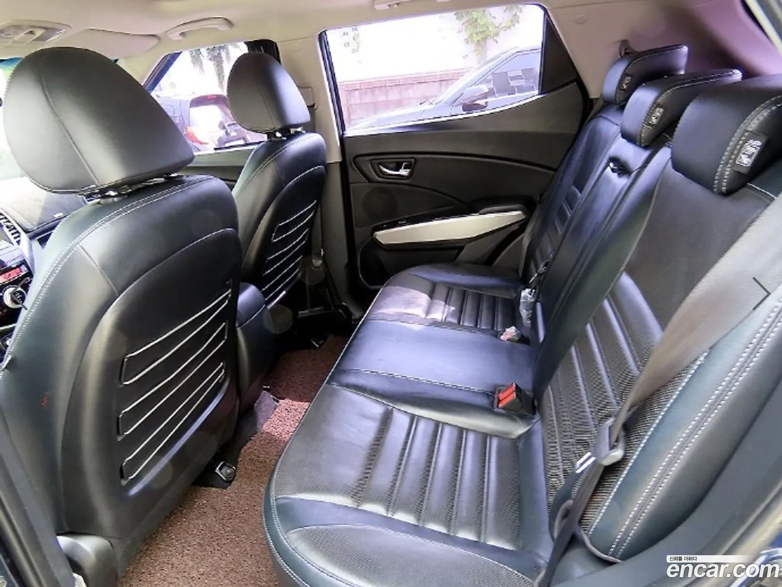 KG Mobility (SsangYong) Tivoli 2015 — 3