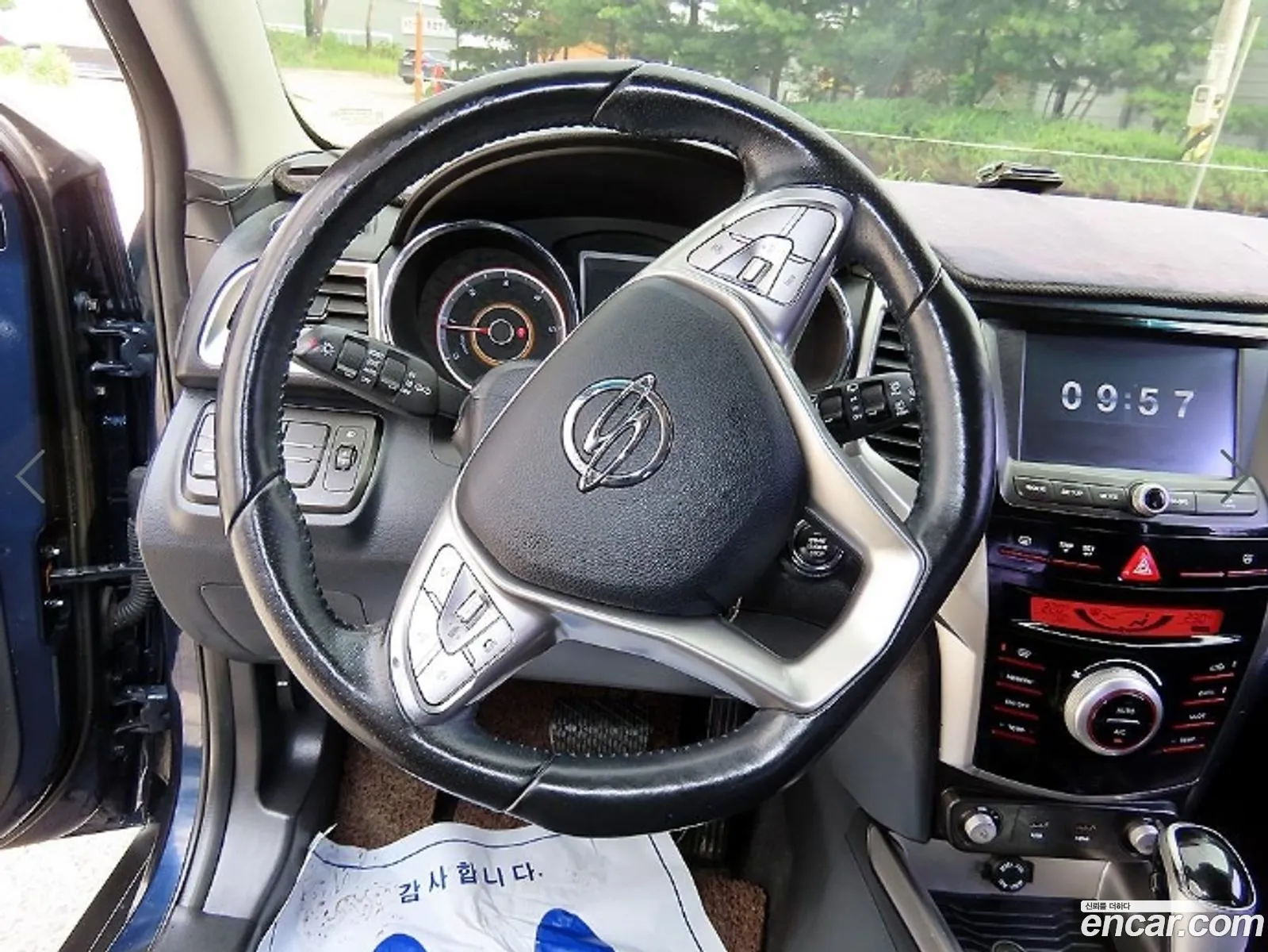 KG Mobility (SsangYong) Tivoli 2015 — 11