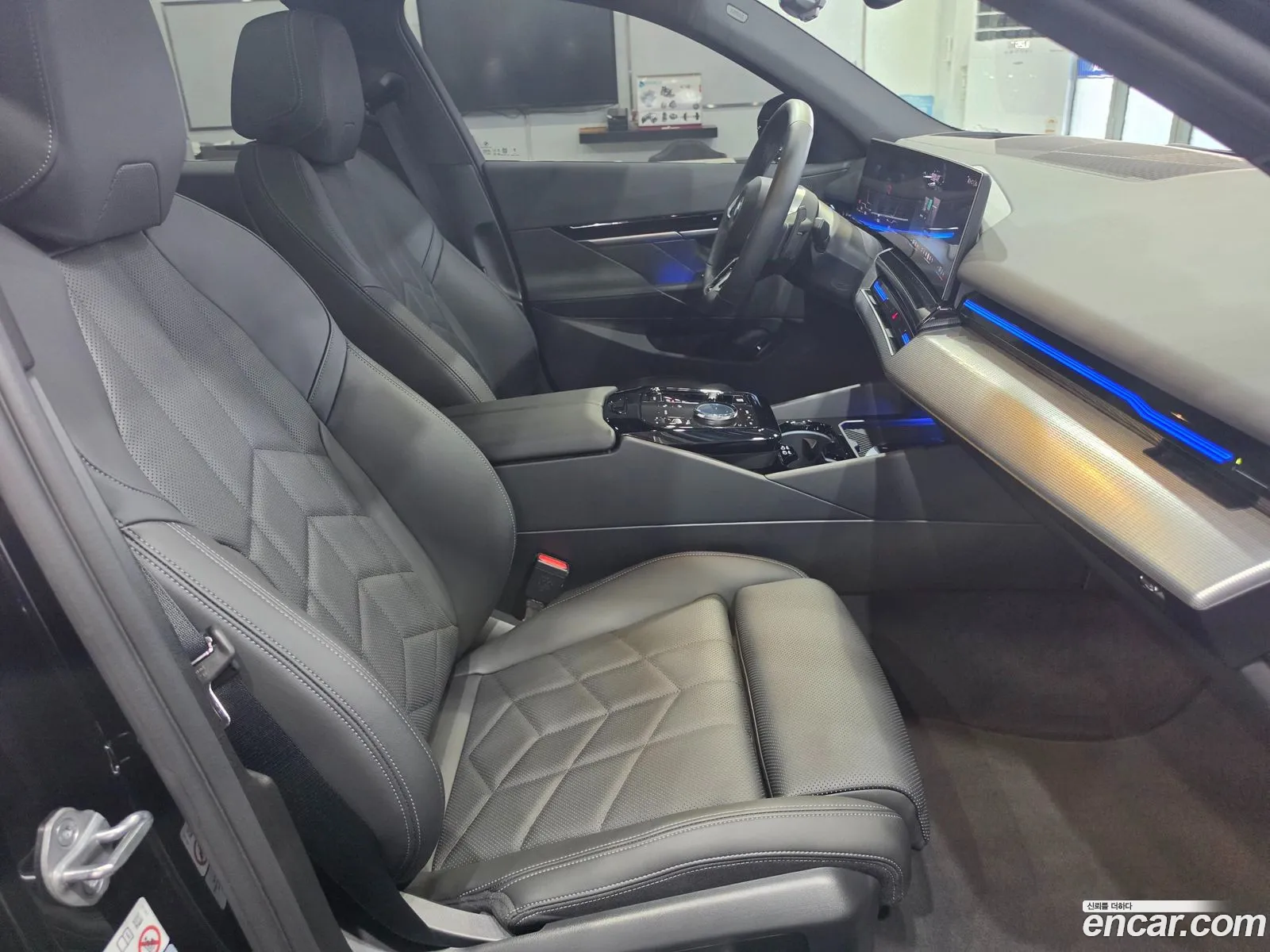 BMW 5 Series 2024 — 12