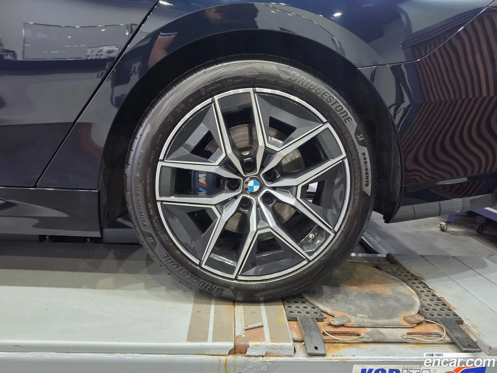 BMW 5 Series 2024 — 4